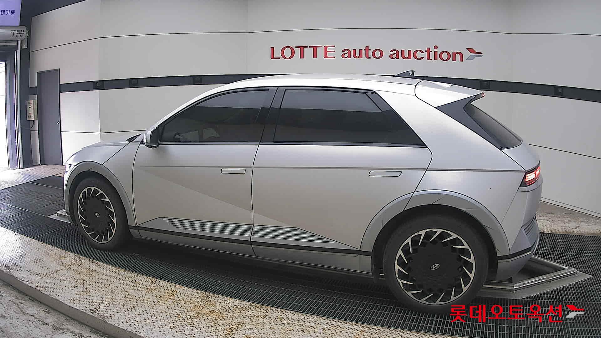 2022 - hyundai ioniq