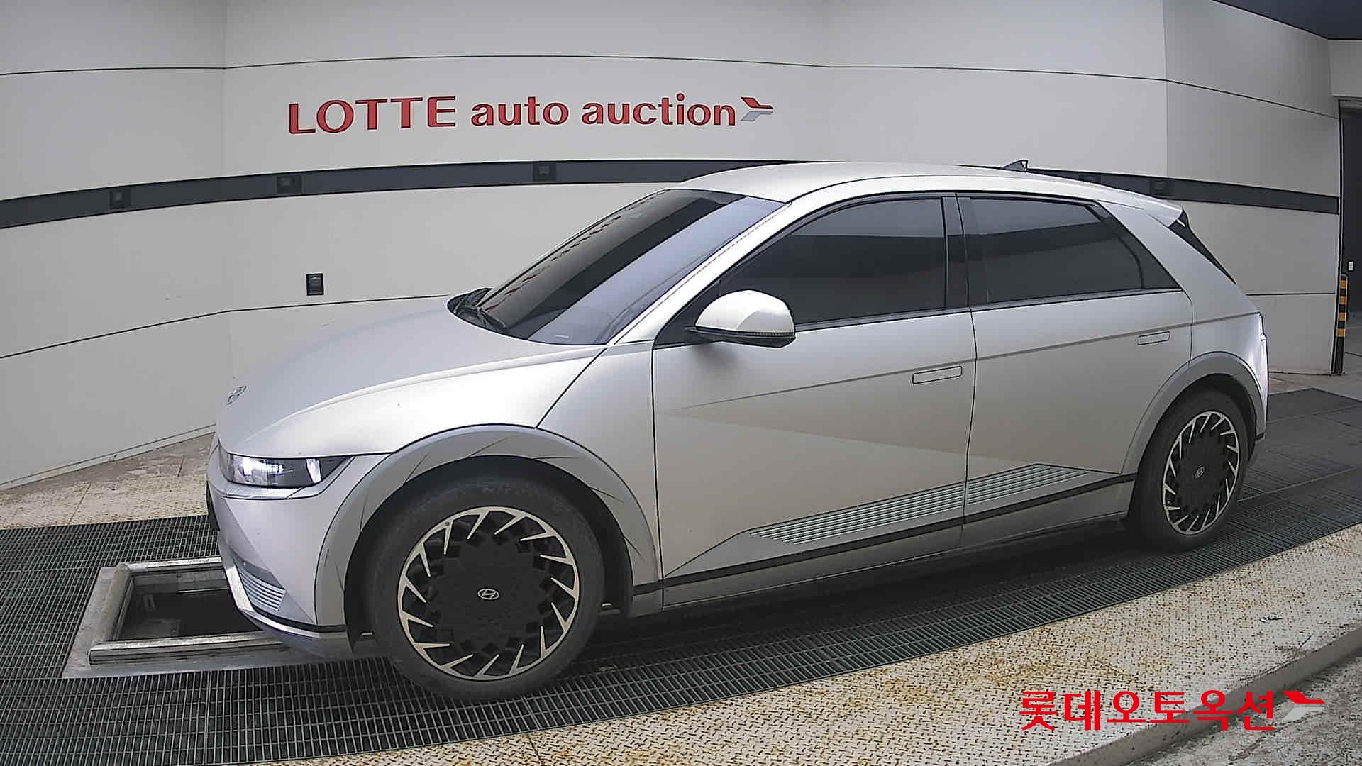 2022 - hyundai ioniq