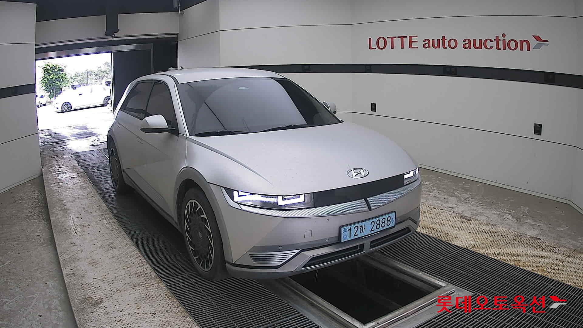 2022 - hyundai ioniq
