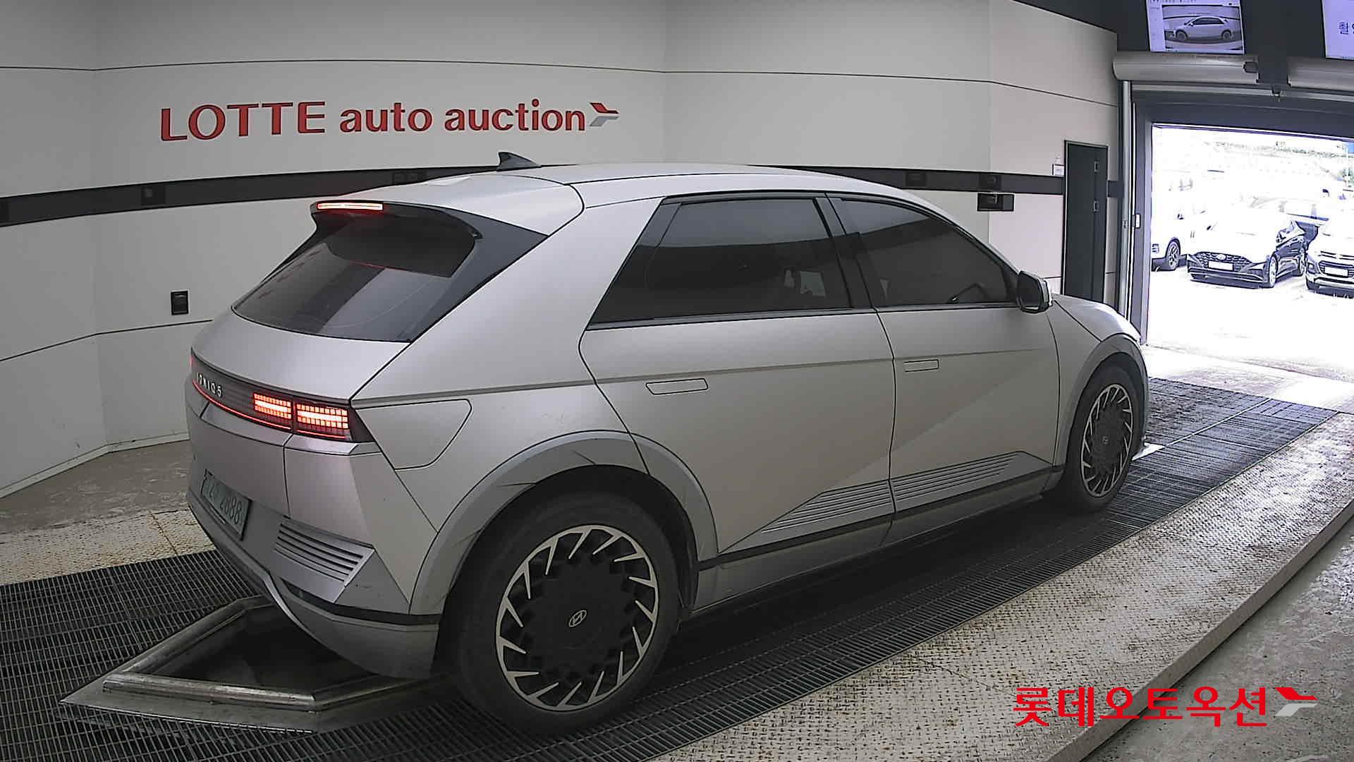 2022 - hyundai ioniq