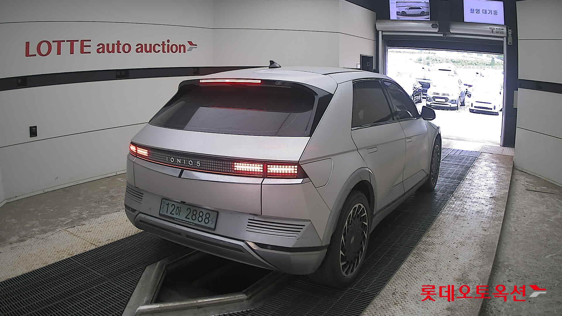 2022 - hyundai ioniq