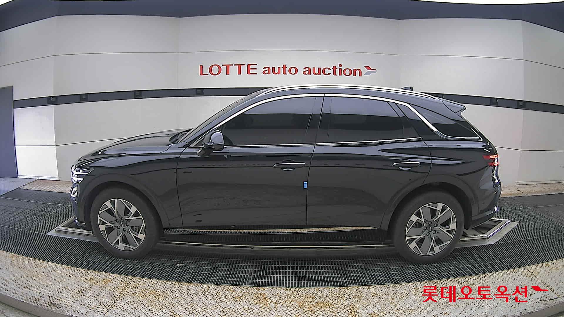 2022 - genesis gv70