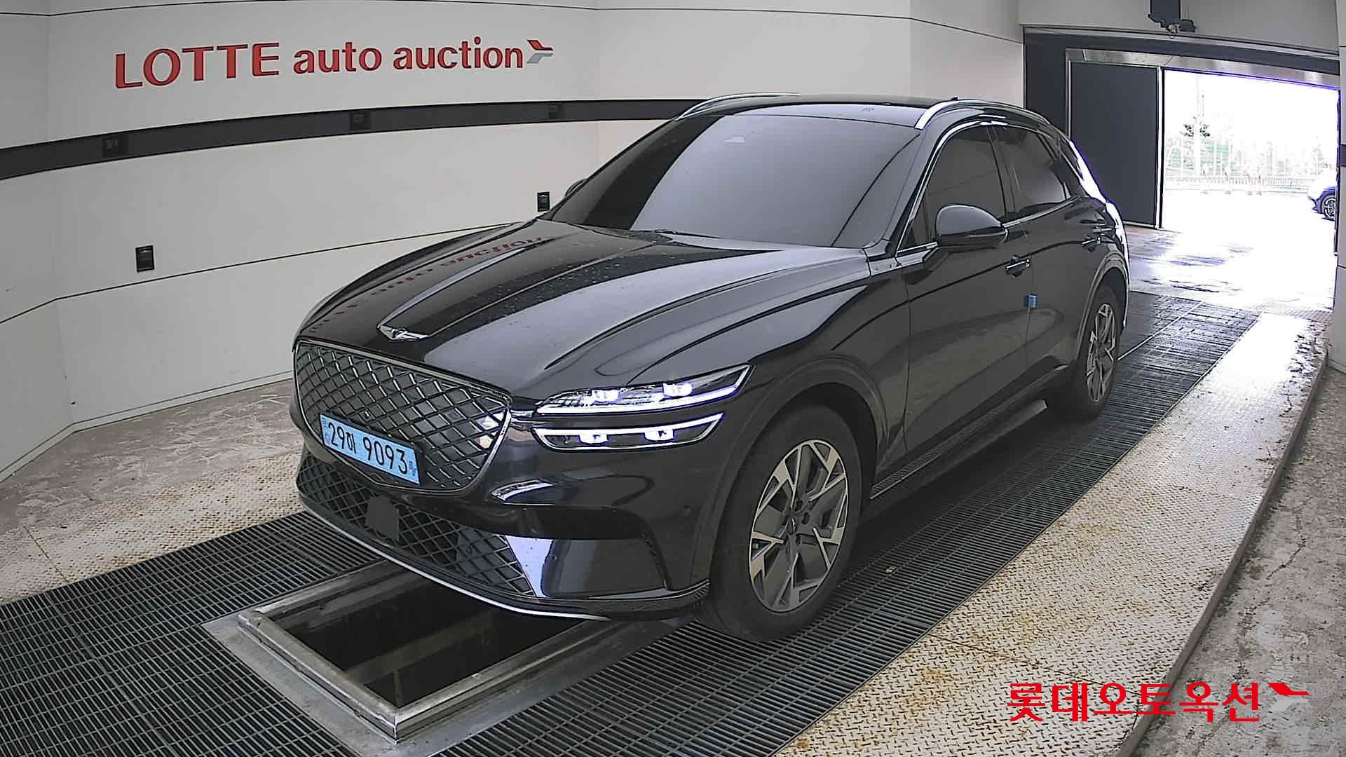 2022 - genesis gv70