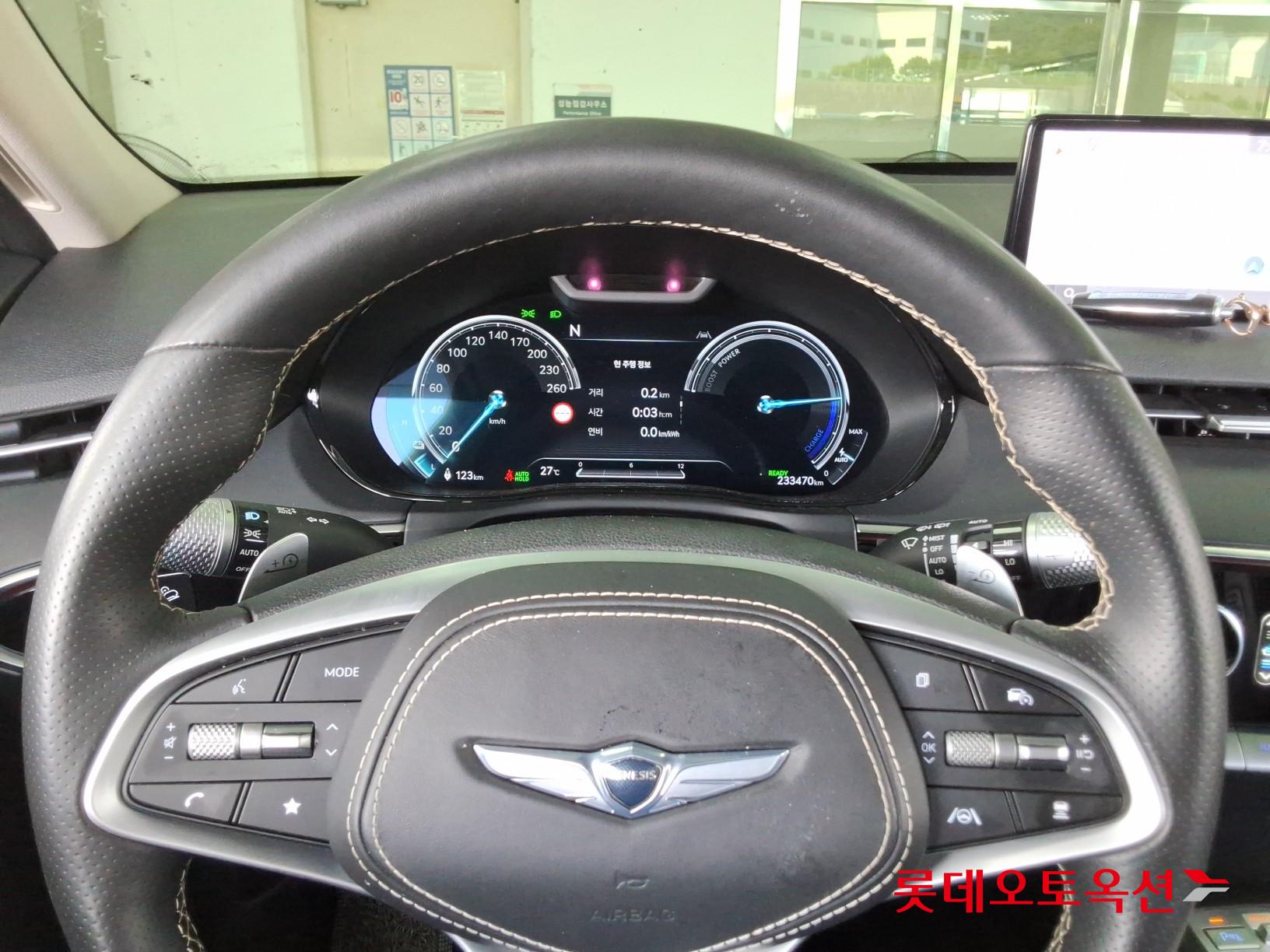2022 - genesis gv70