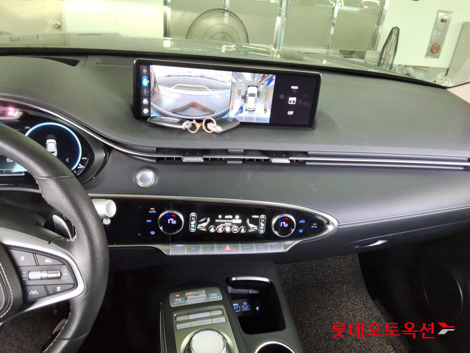 2022 - genesis gv70