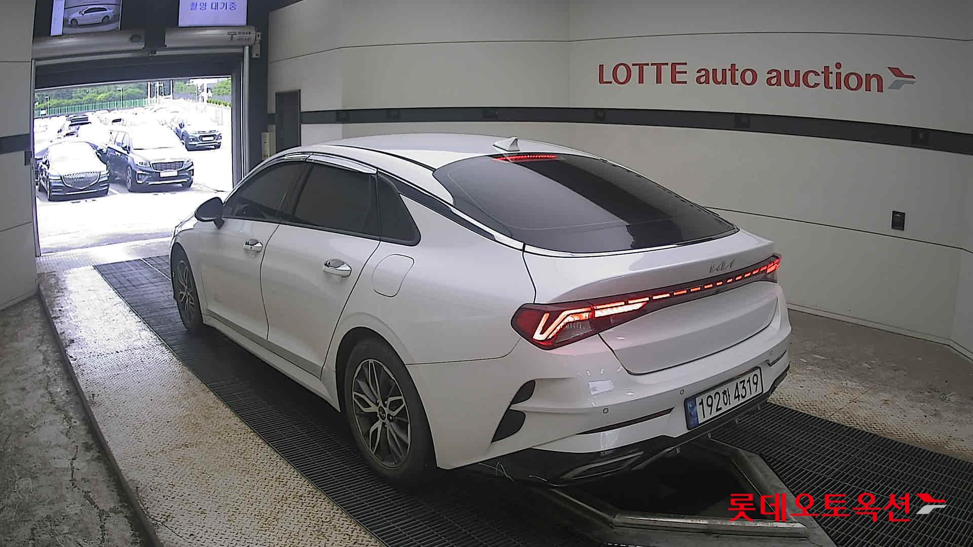 2023 - kia k5