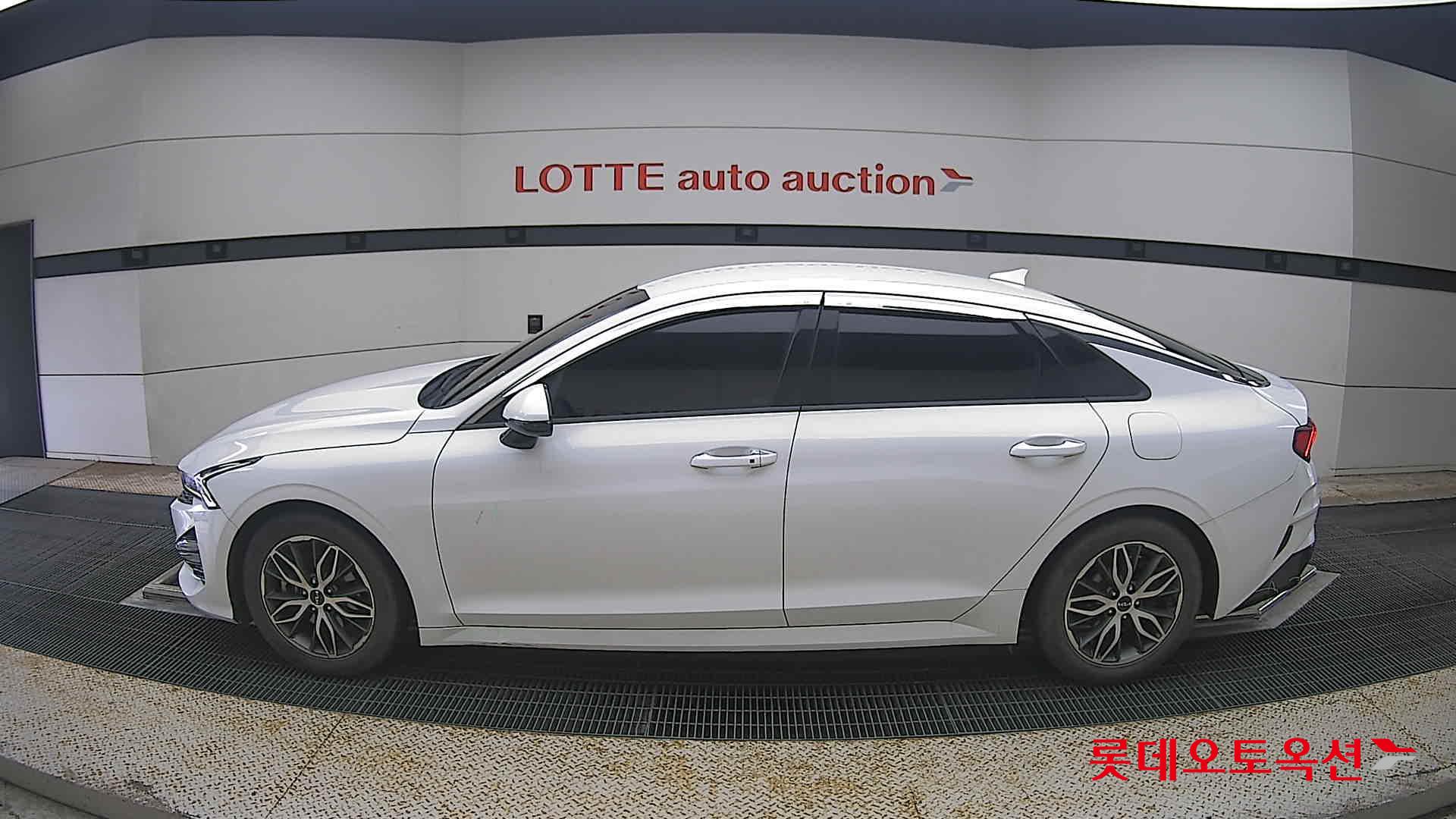 2023 - kia k5