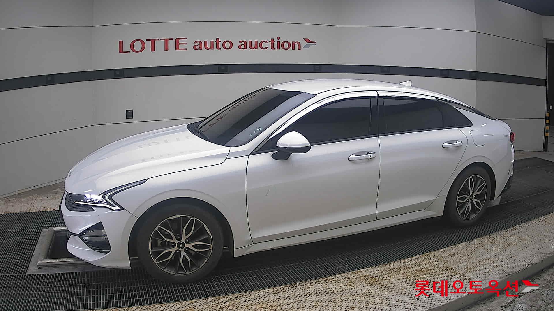 2023 - kia k5