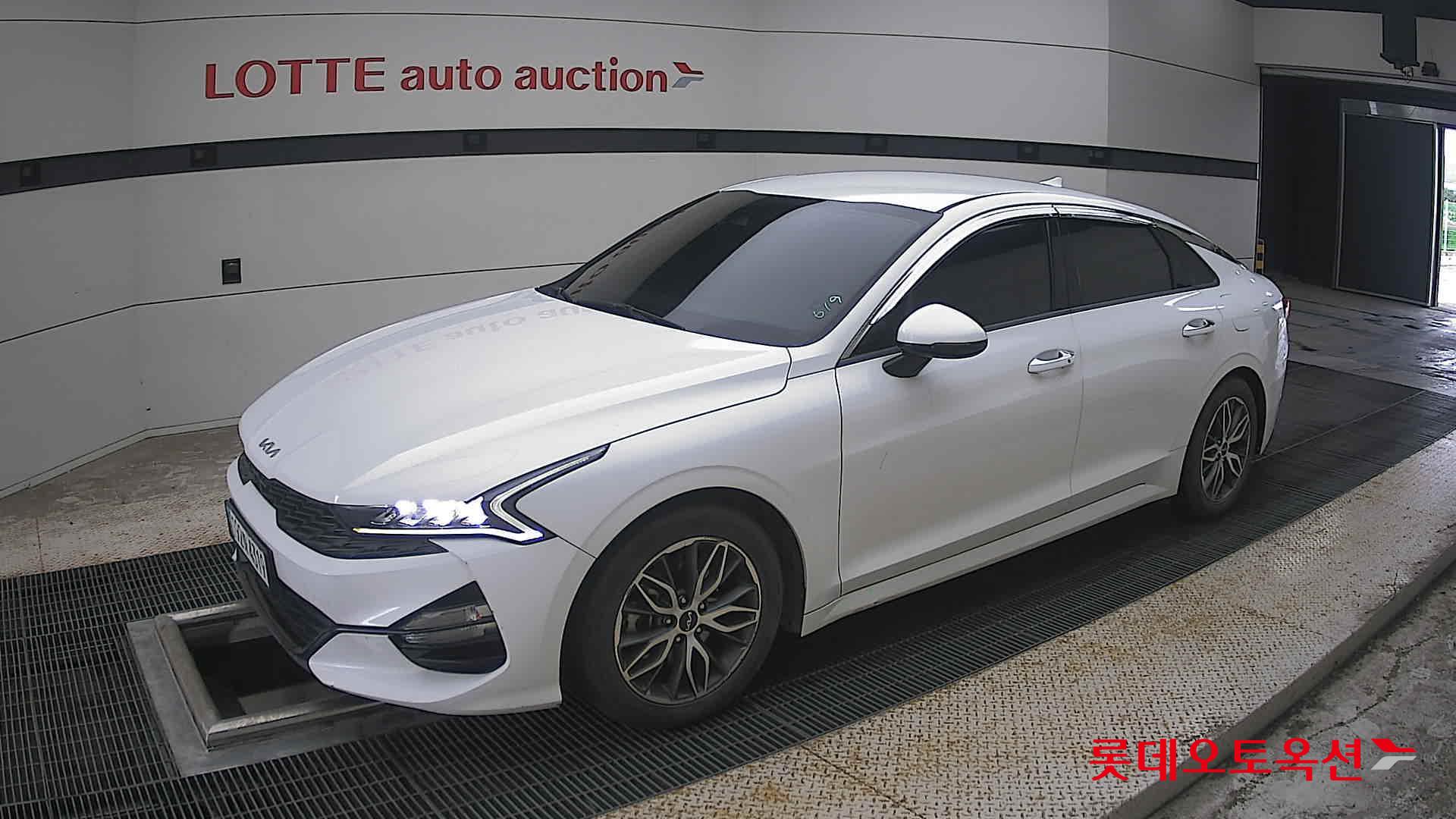 2023 - kia k5
