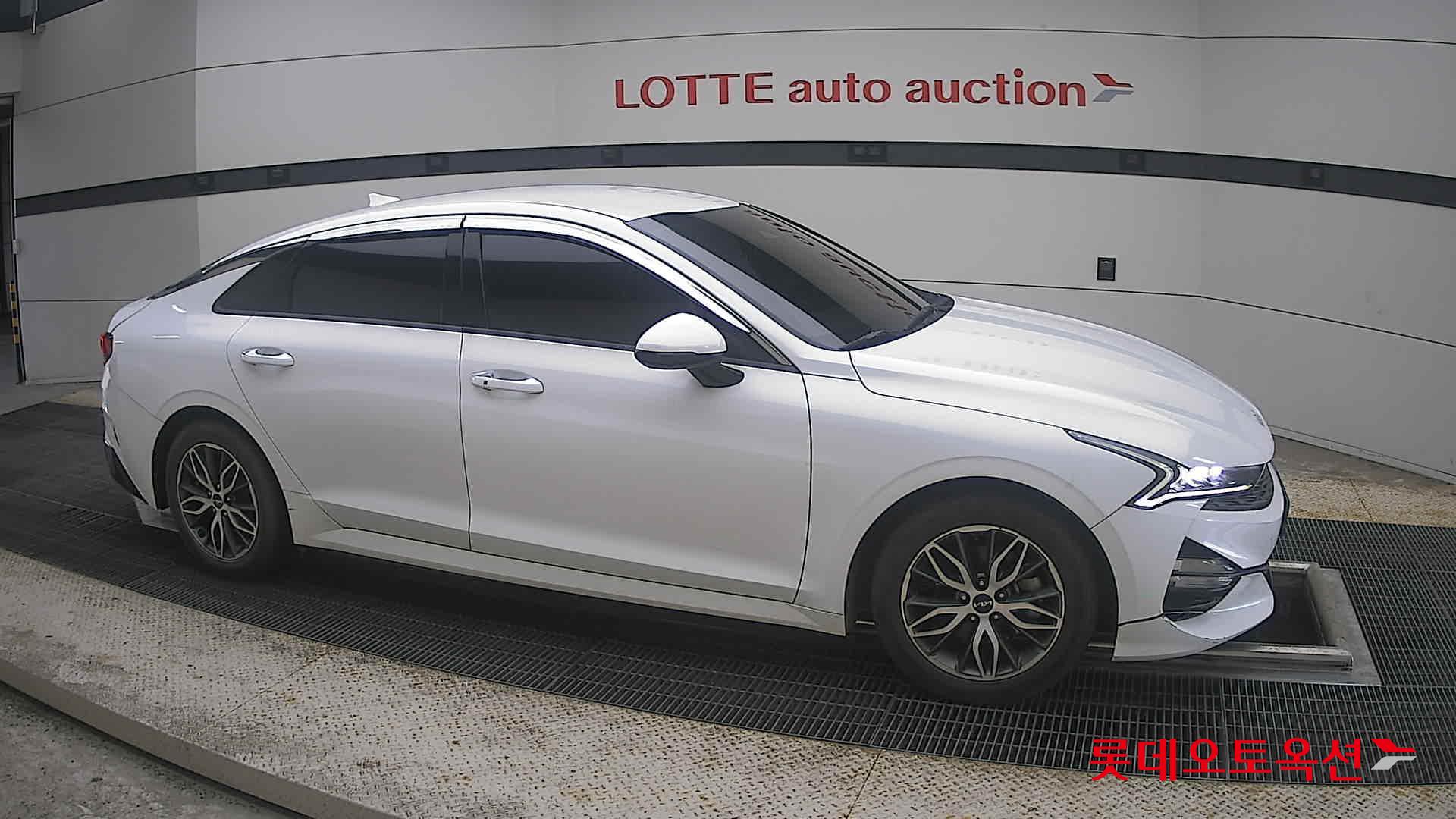 2023 - kia k5