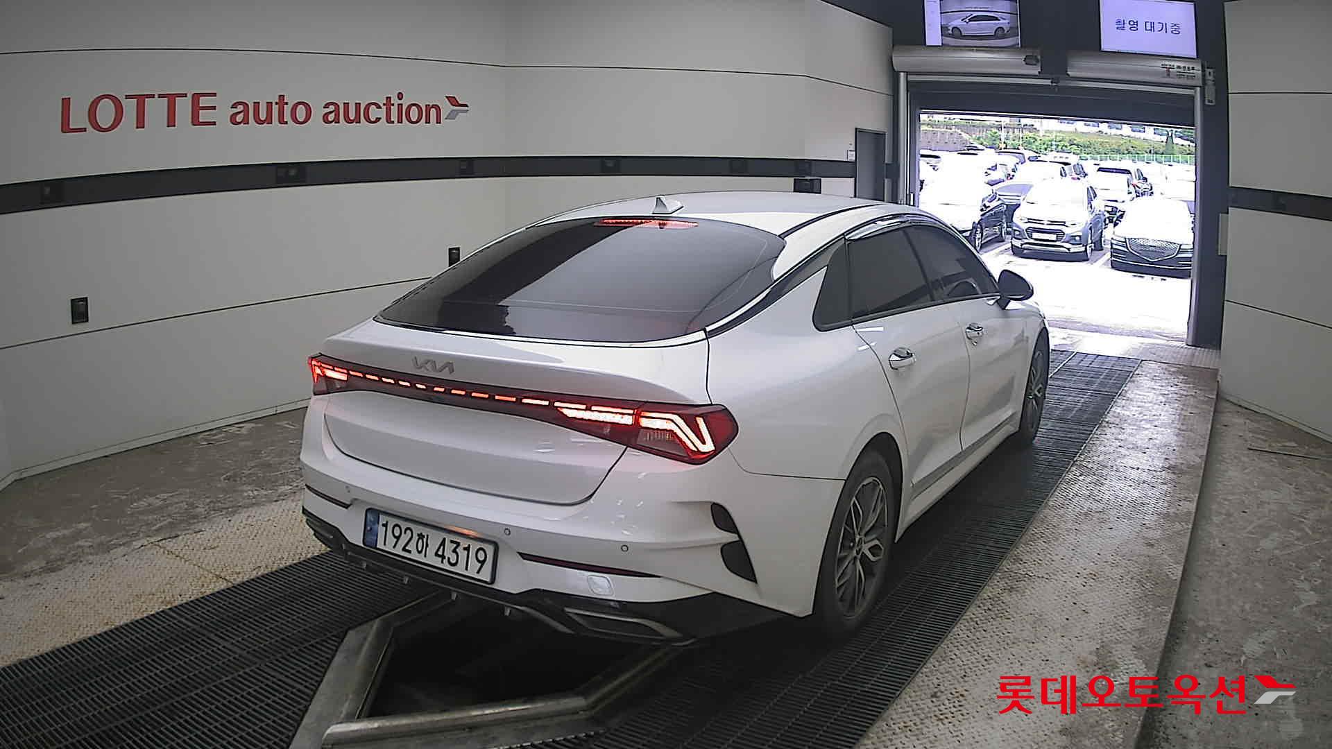 2023 - kia k5