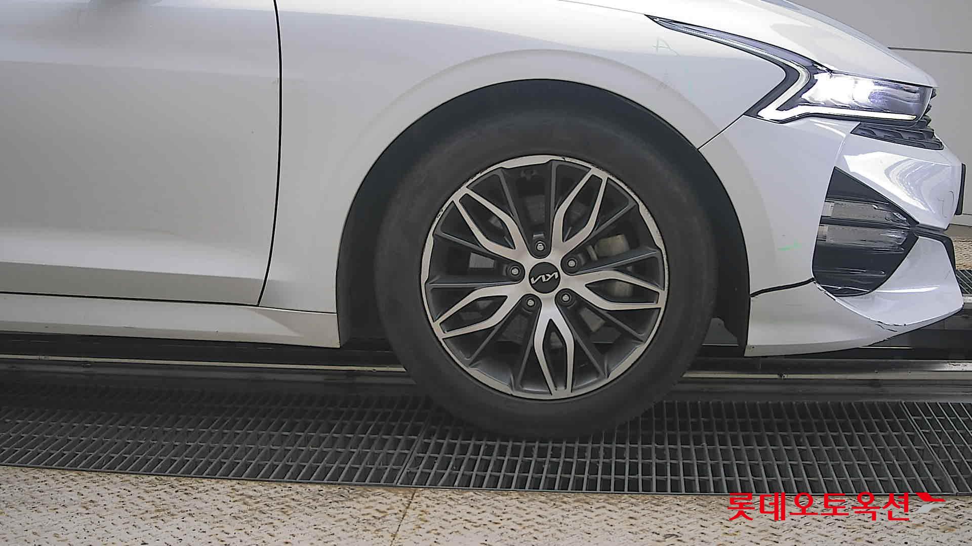 2023 - kia k5
