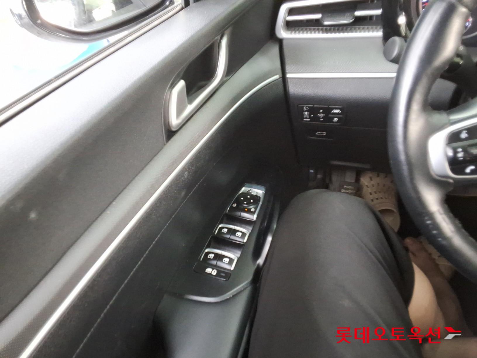 2023 - kia k5