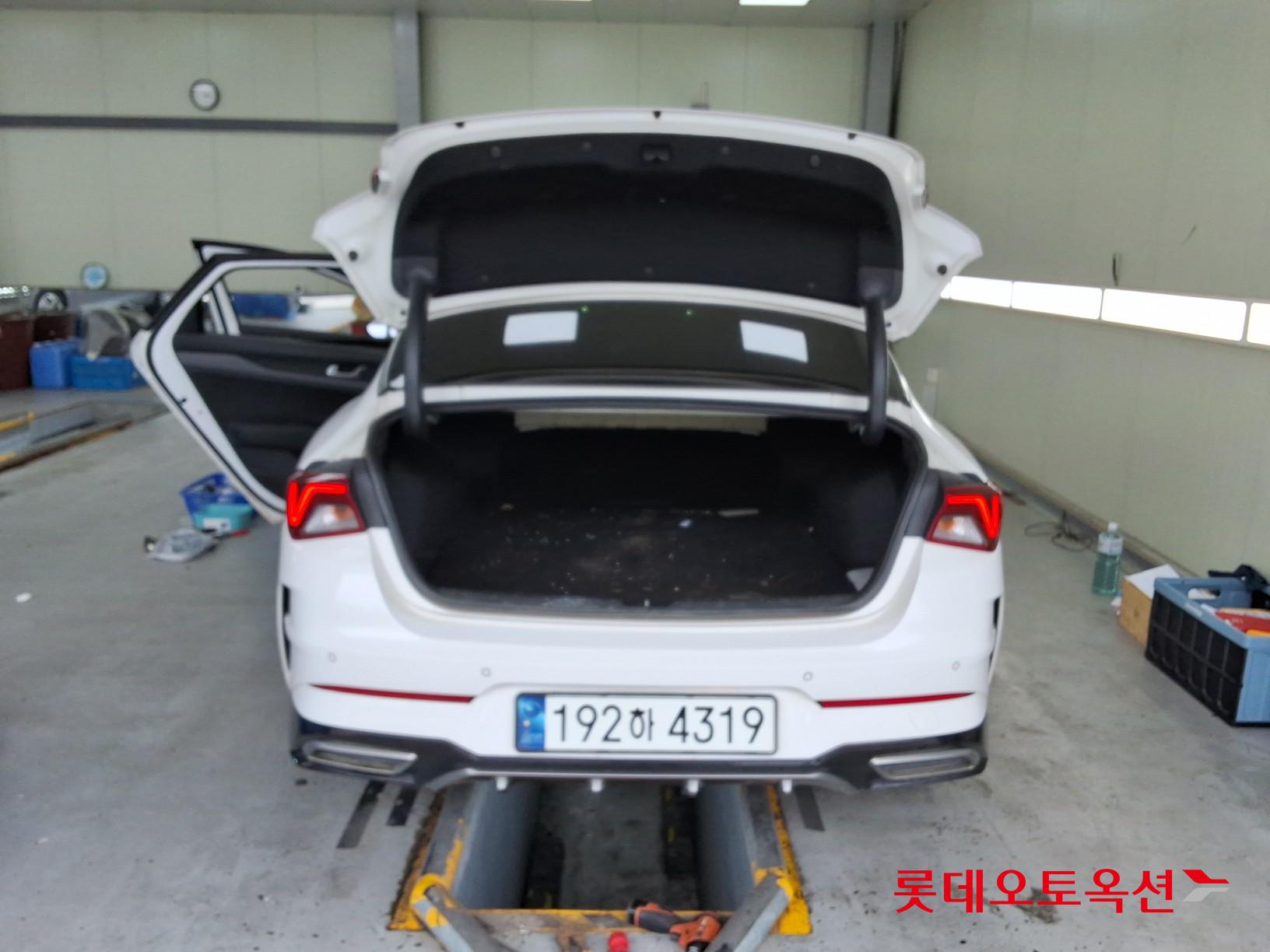 2023 - kia k5