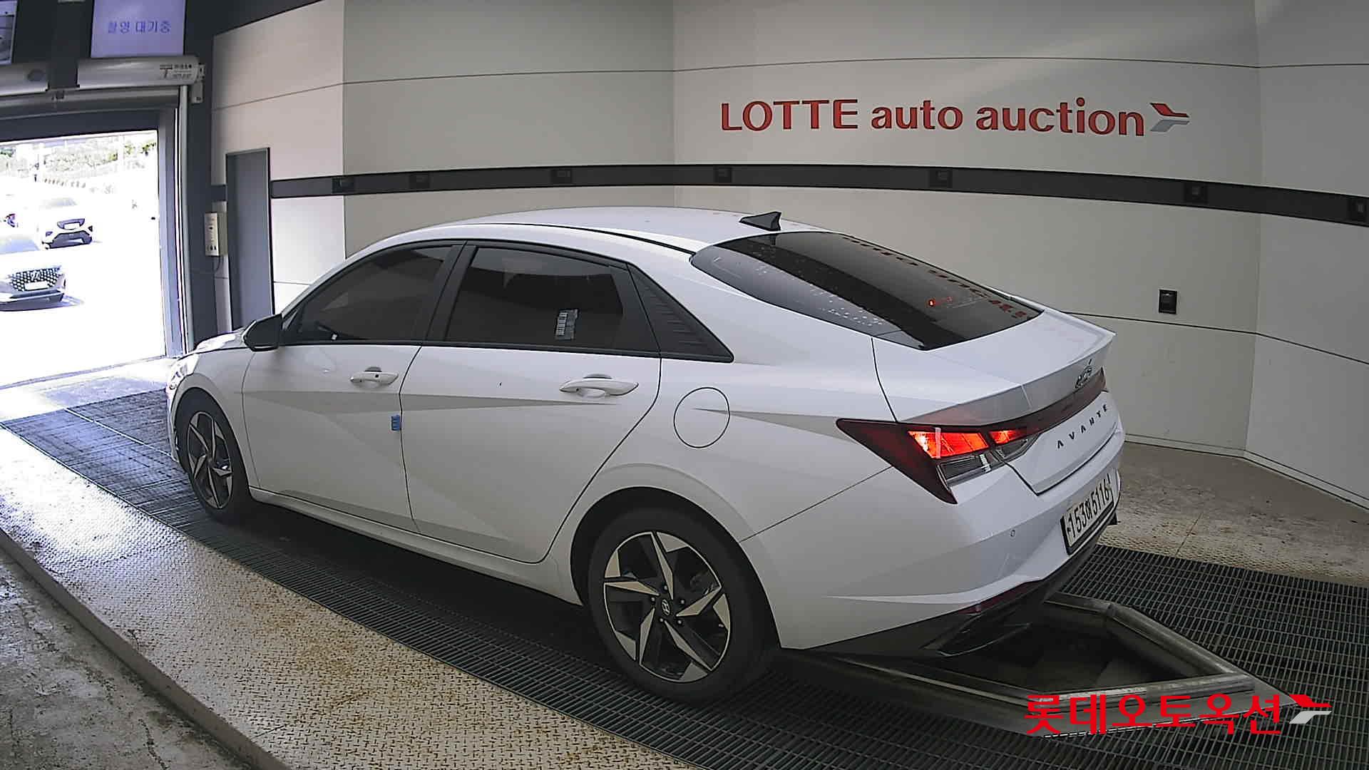 2021 - hyundai avante