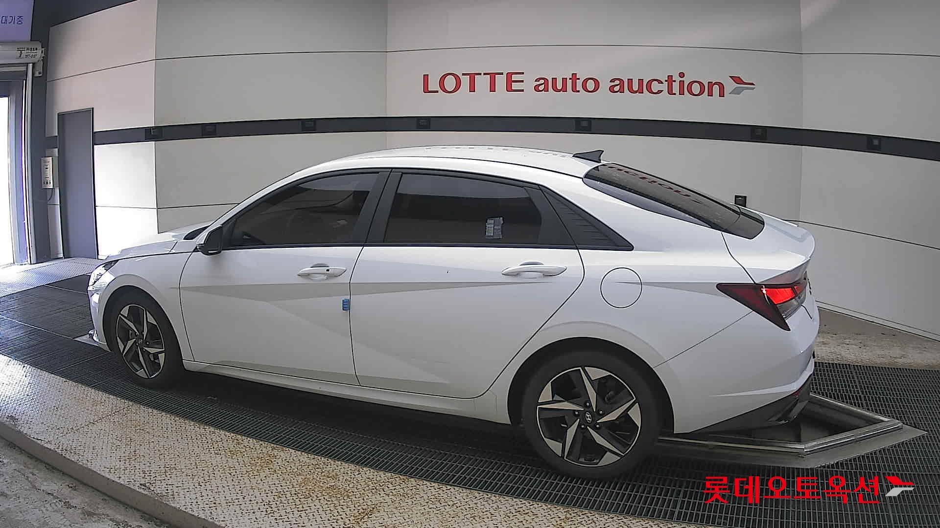 2021 - hyundai avante