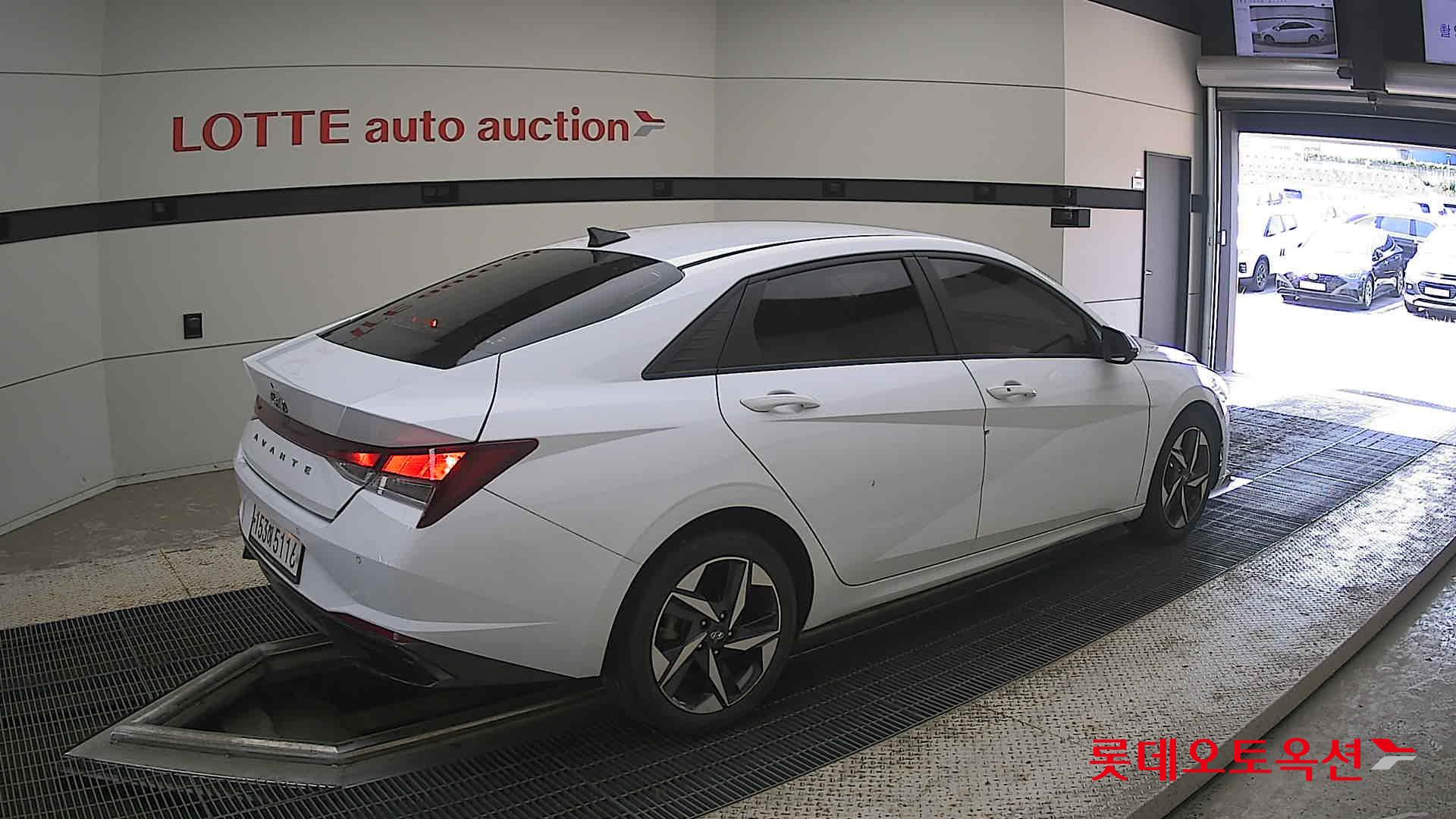 2021 - hyundai avante