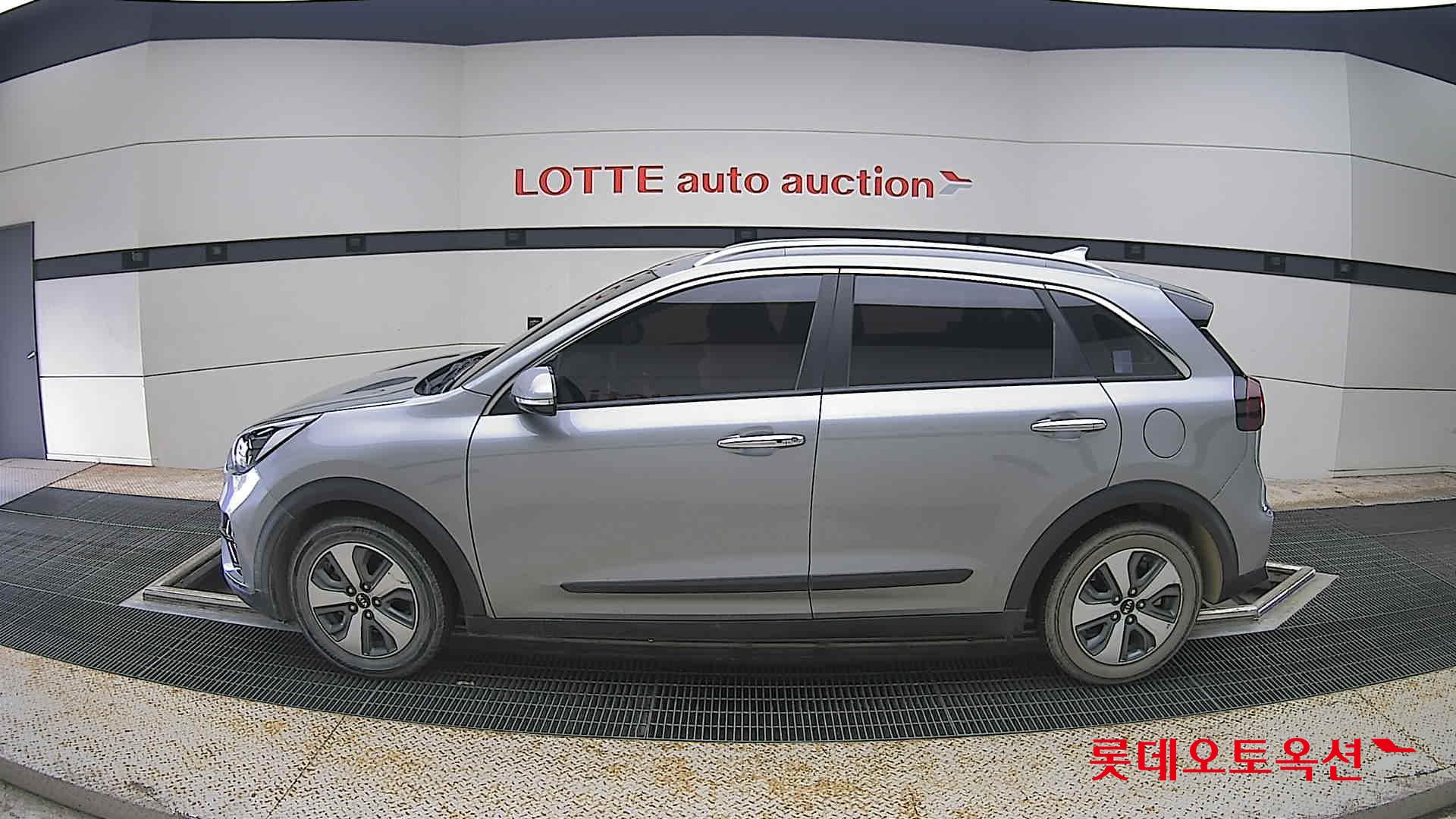 2021 - kia niro