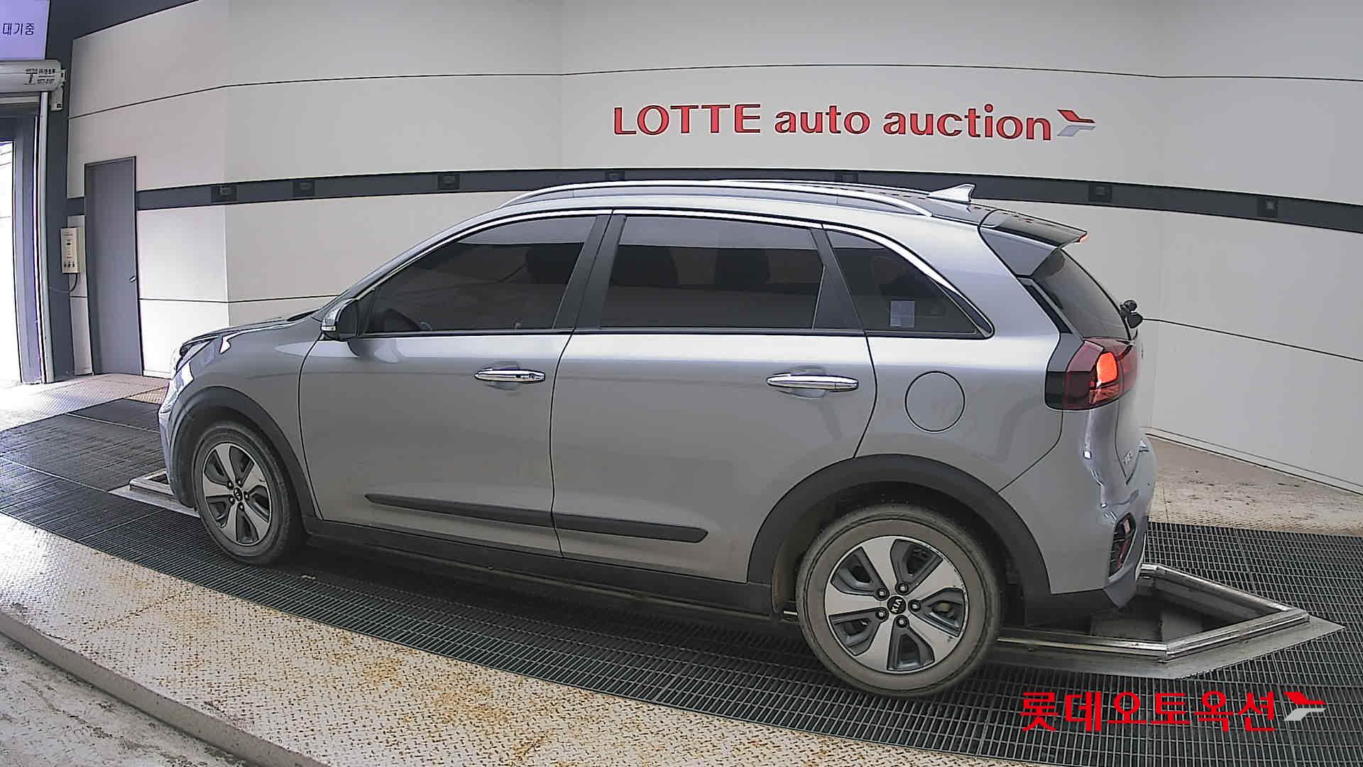 2021 - kia niro