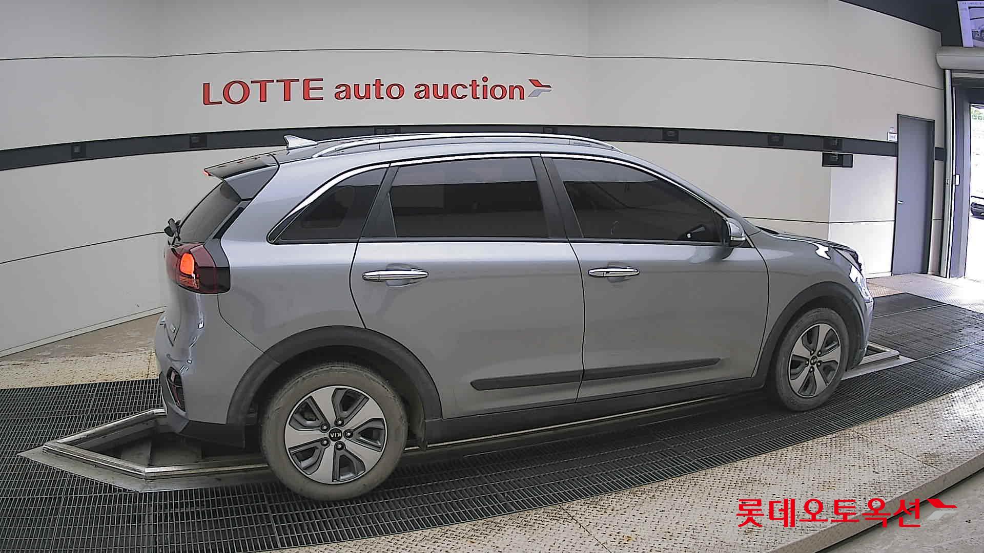 2021 - kia niro