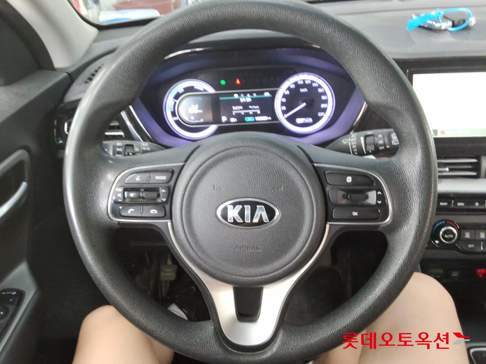 2021 - kia niro