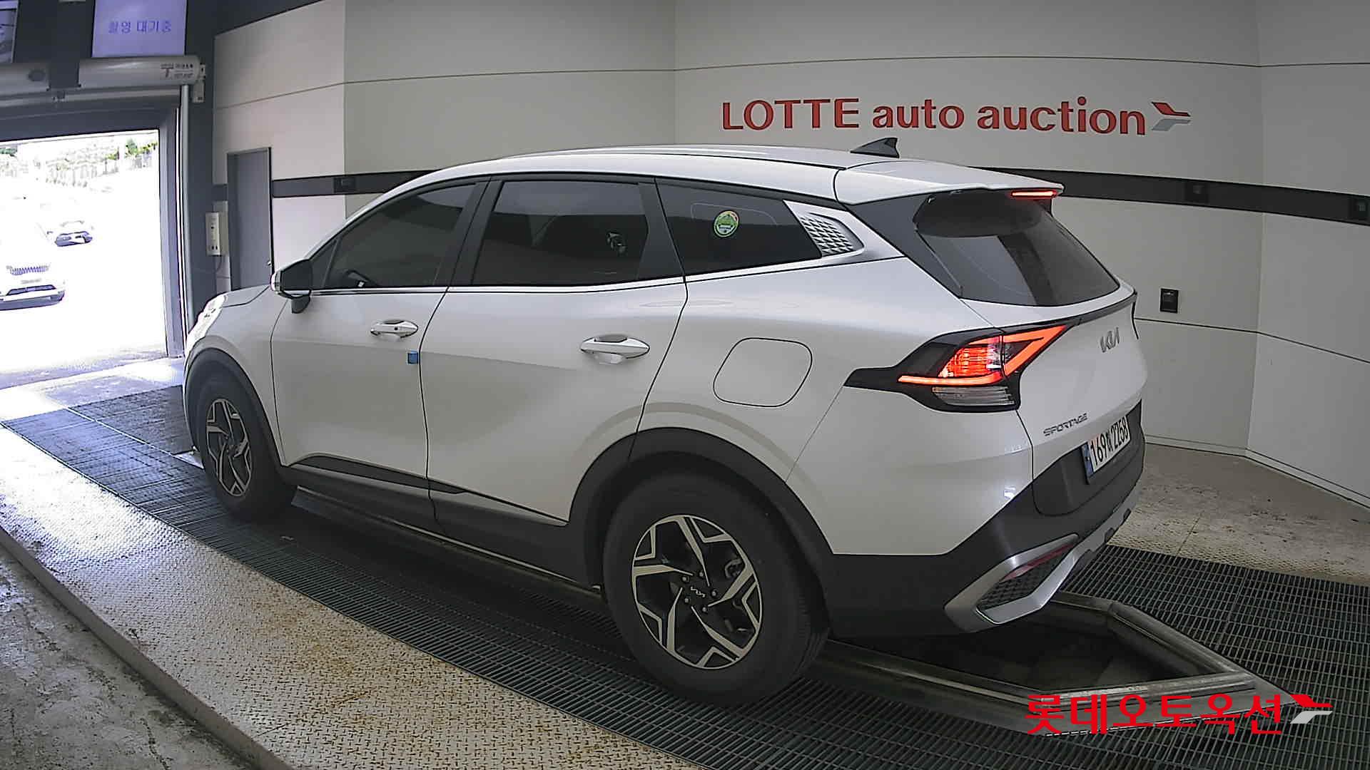 2022 - kia sportage