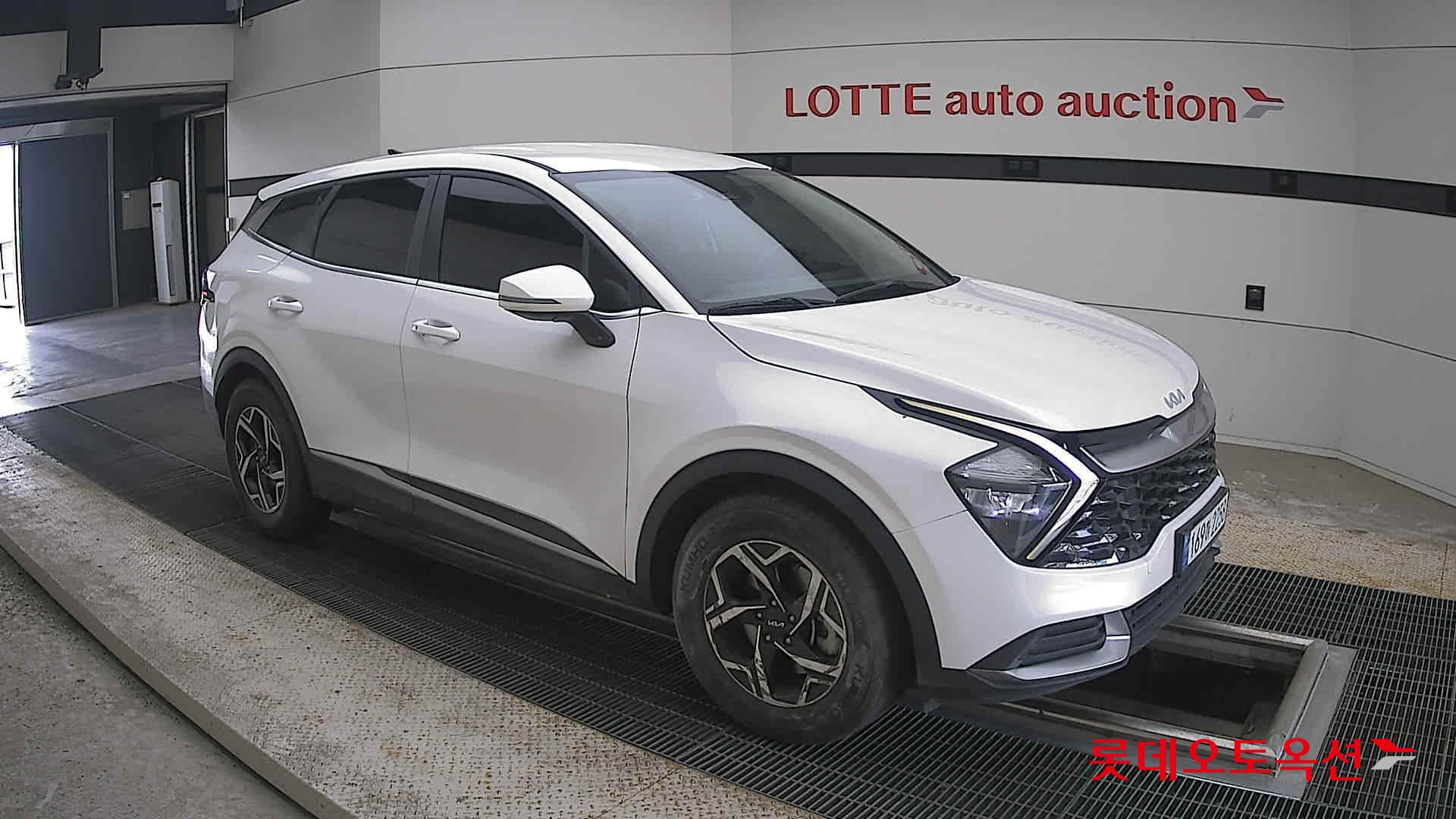 2022 - kia sportage