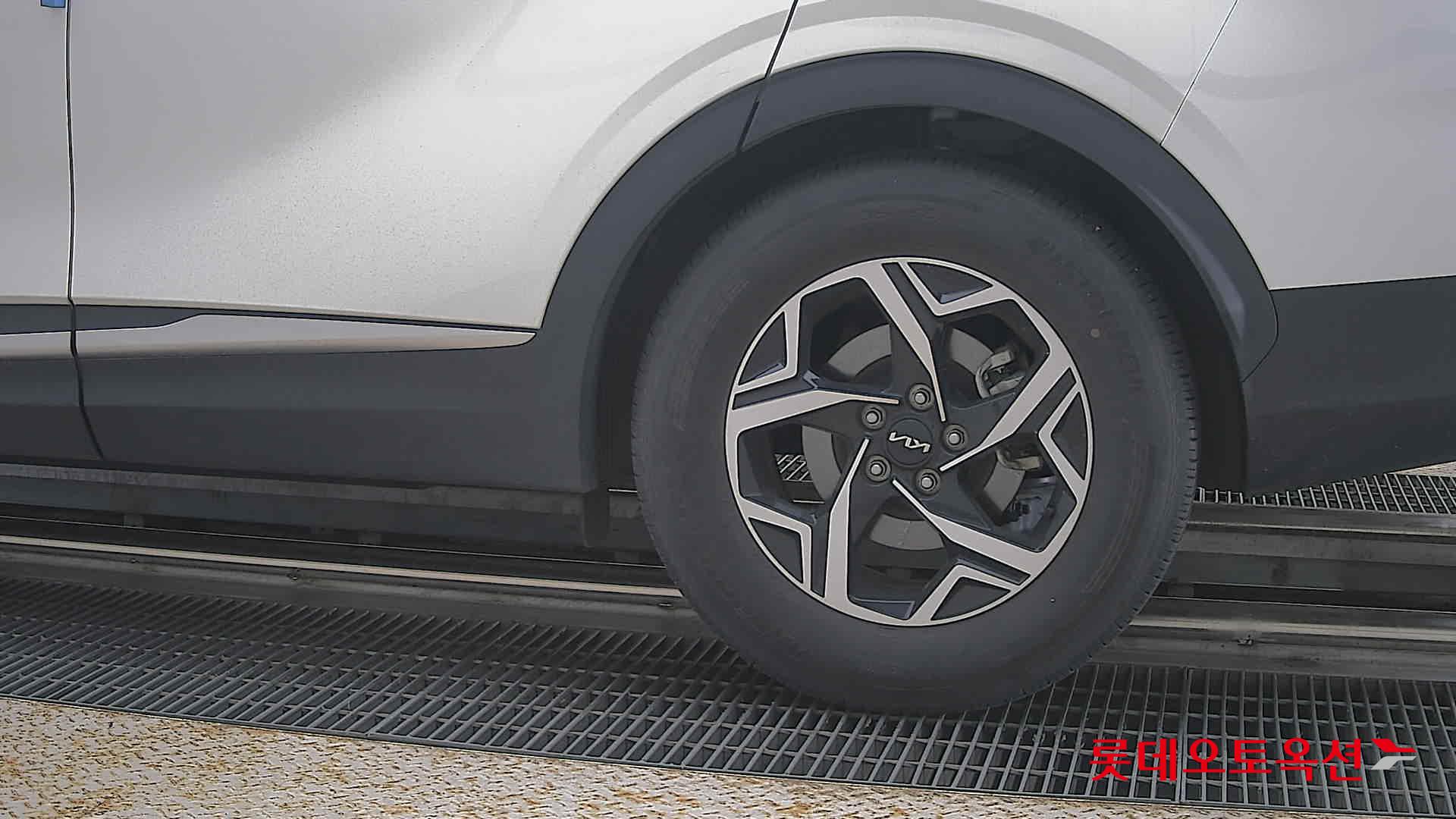 2022 - kia sportage
