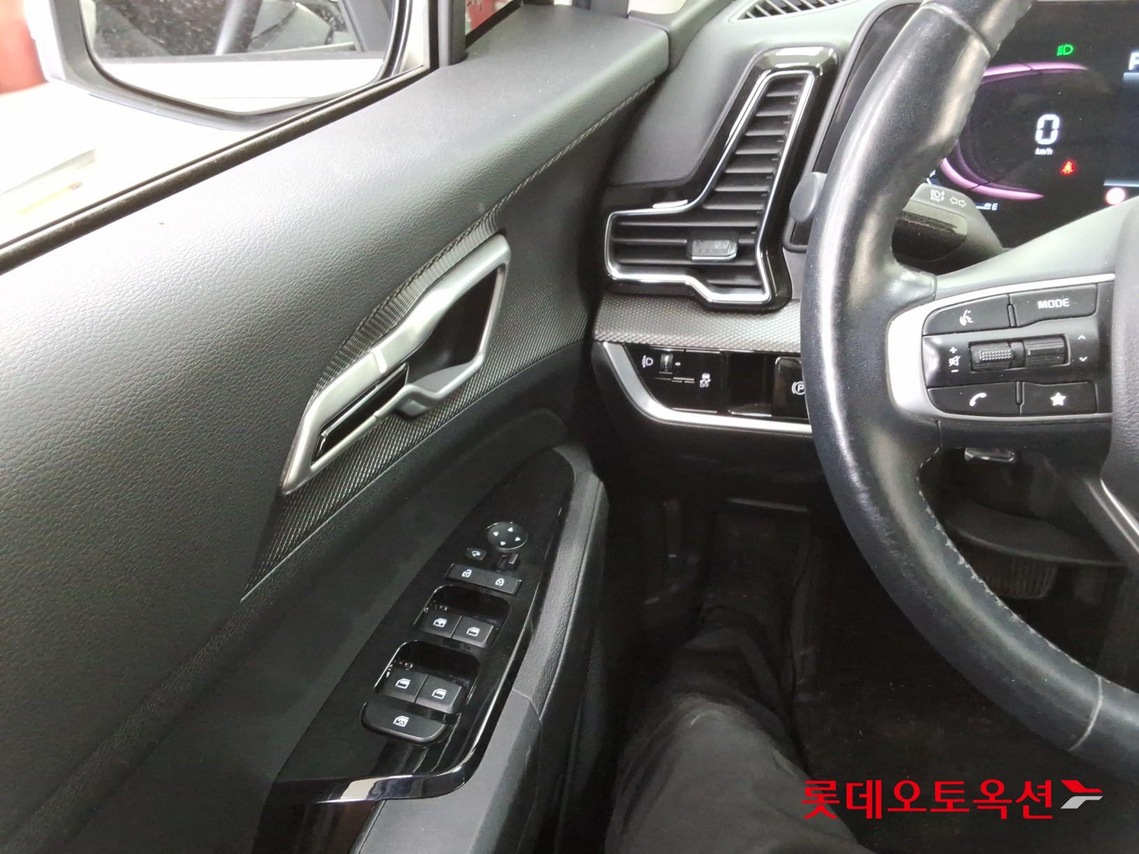 2022 - kia sportage