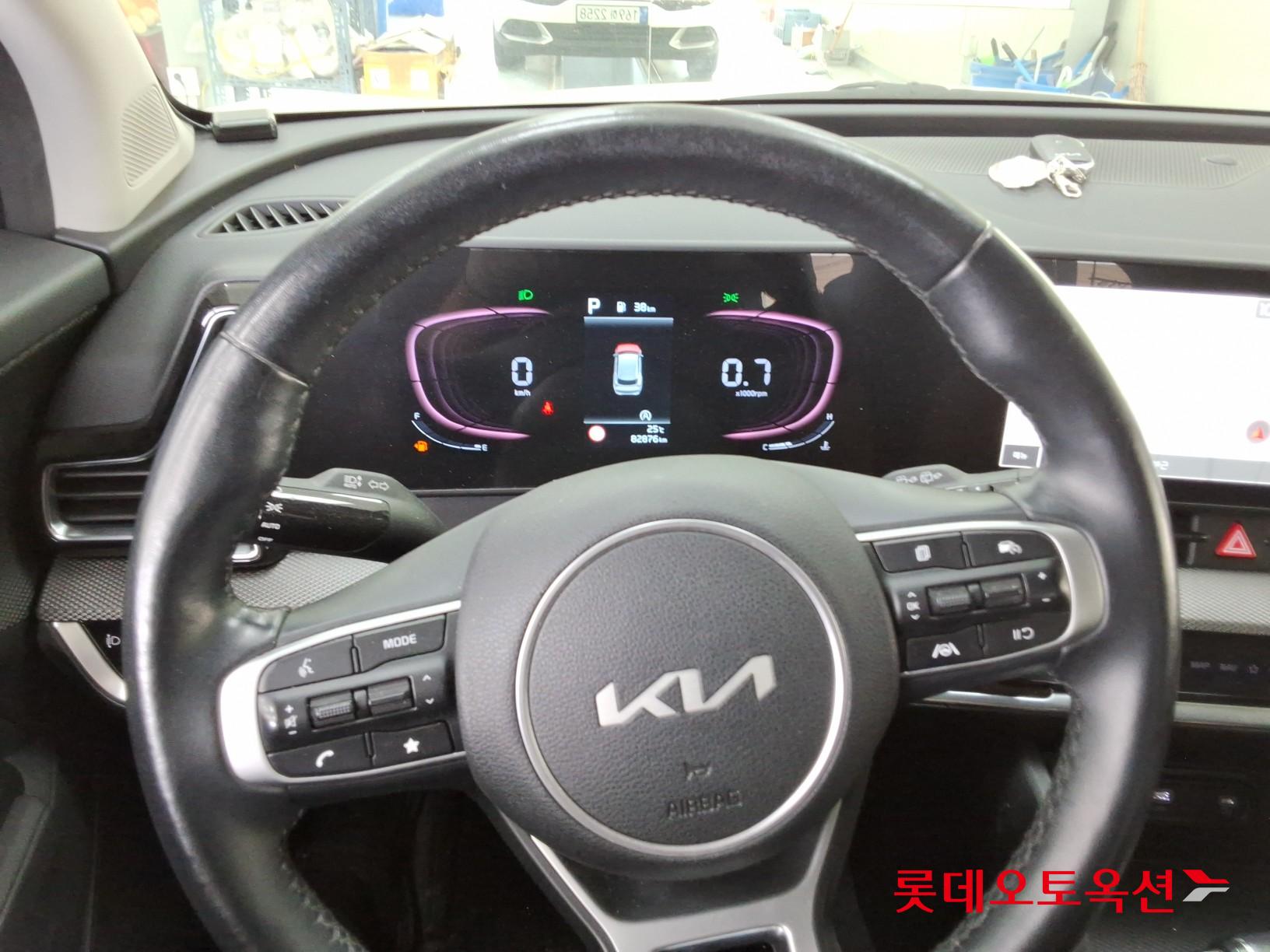 2022 - kia sportage
