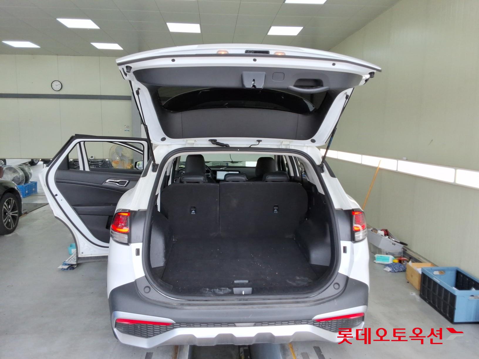 2022 - kia sportage