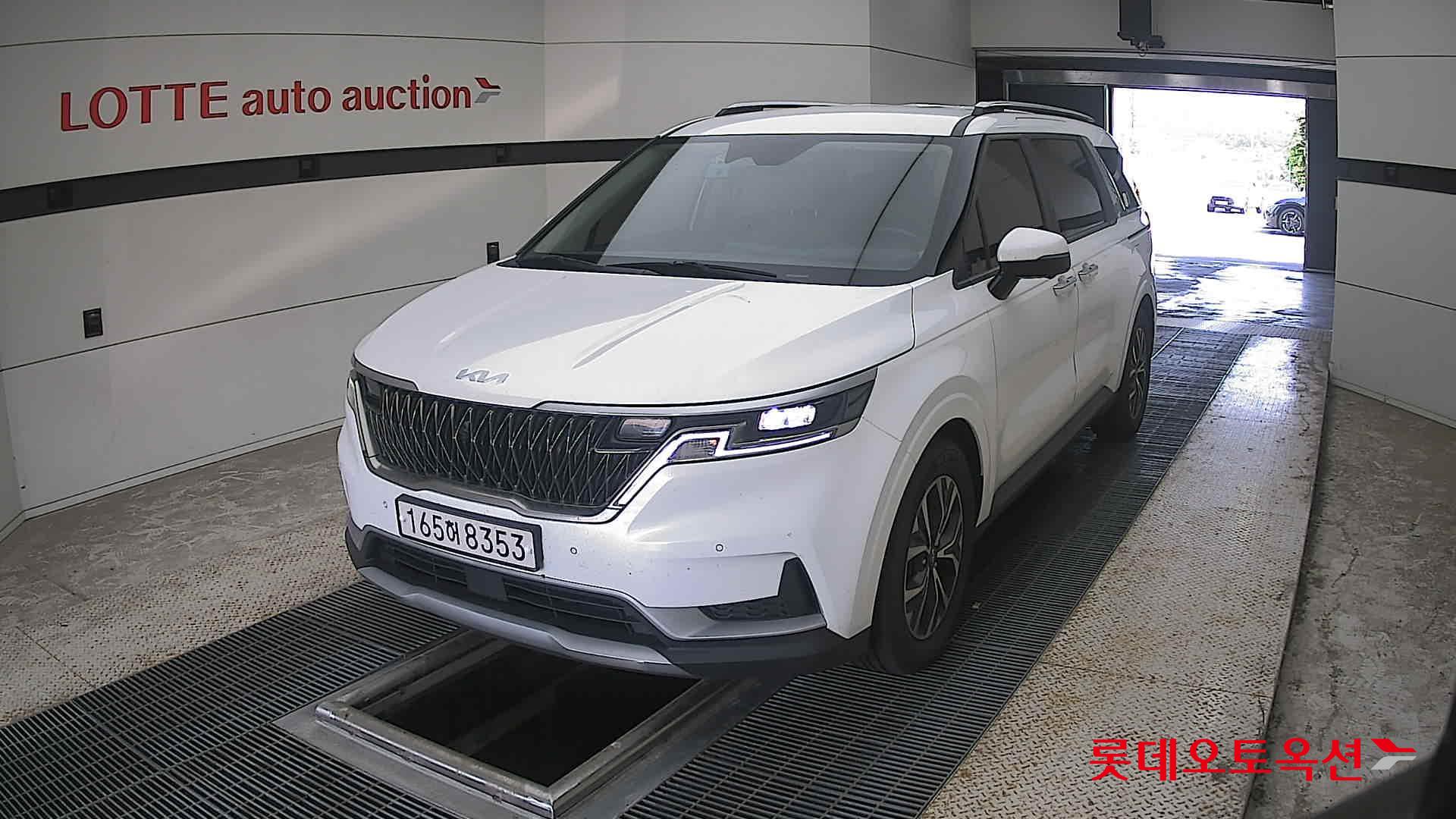 2022 - kia carnival