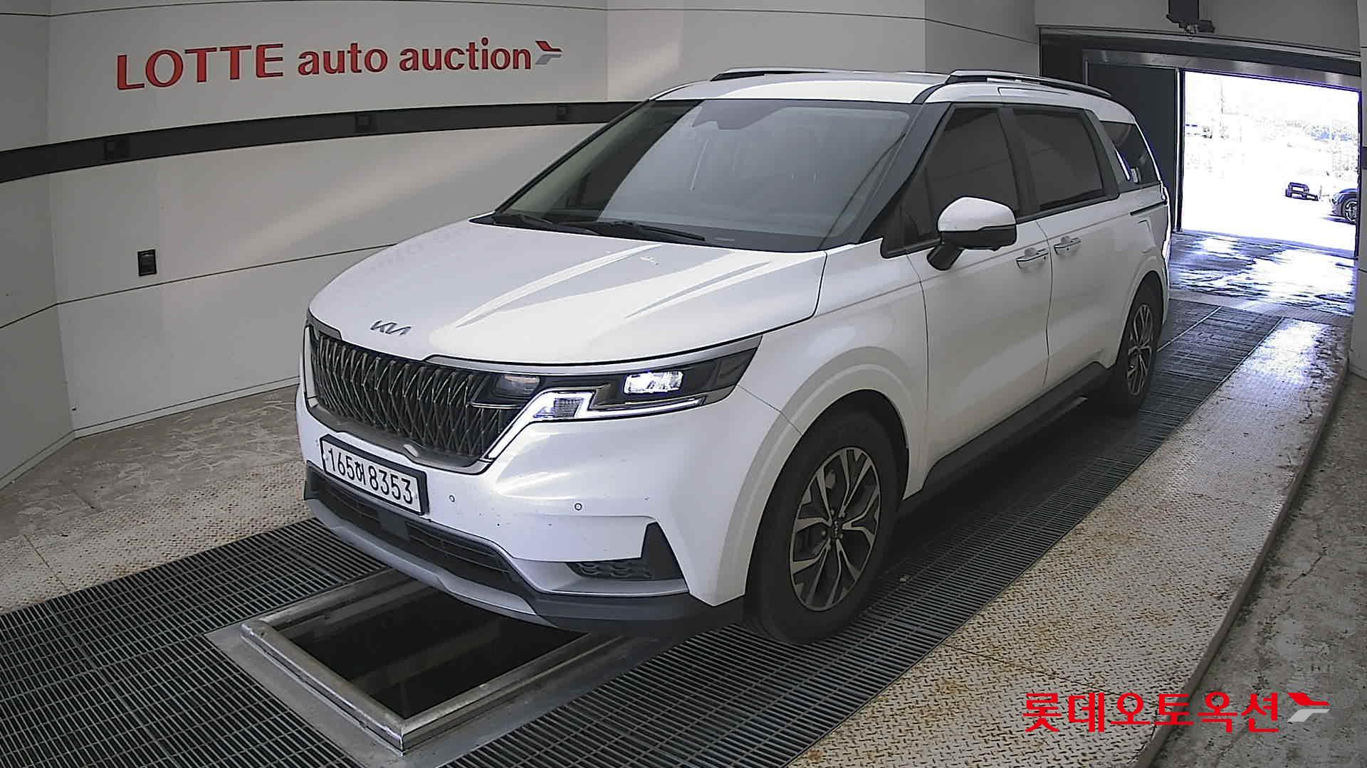 2022 - kia carnival