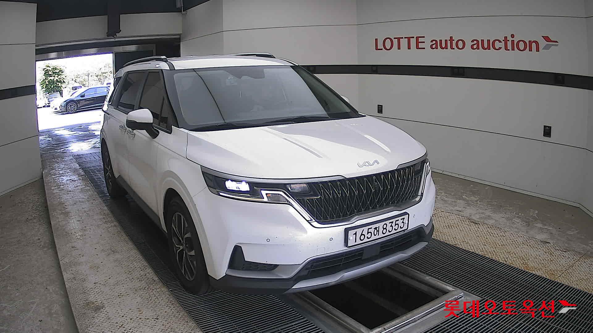 2022 - kia carnival