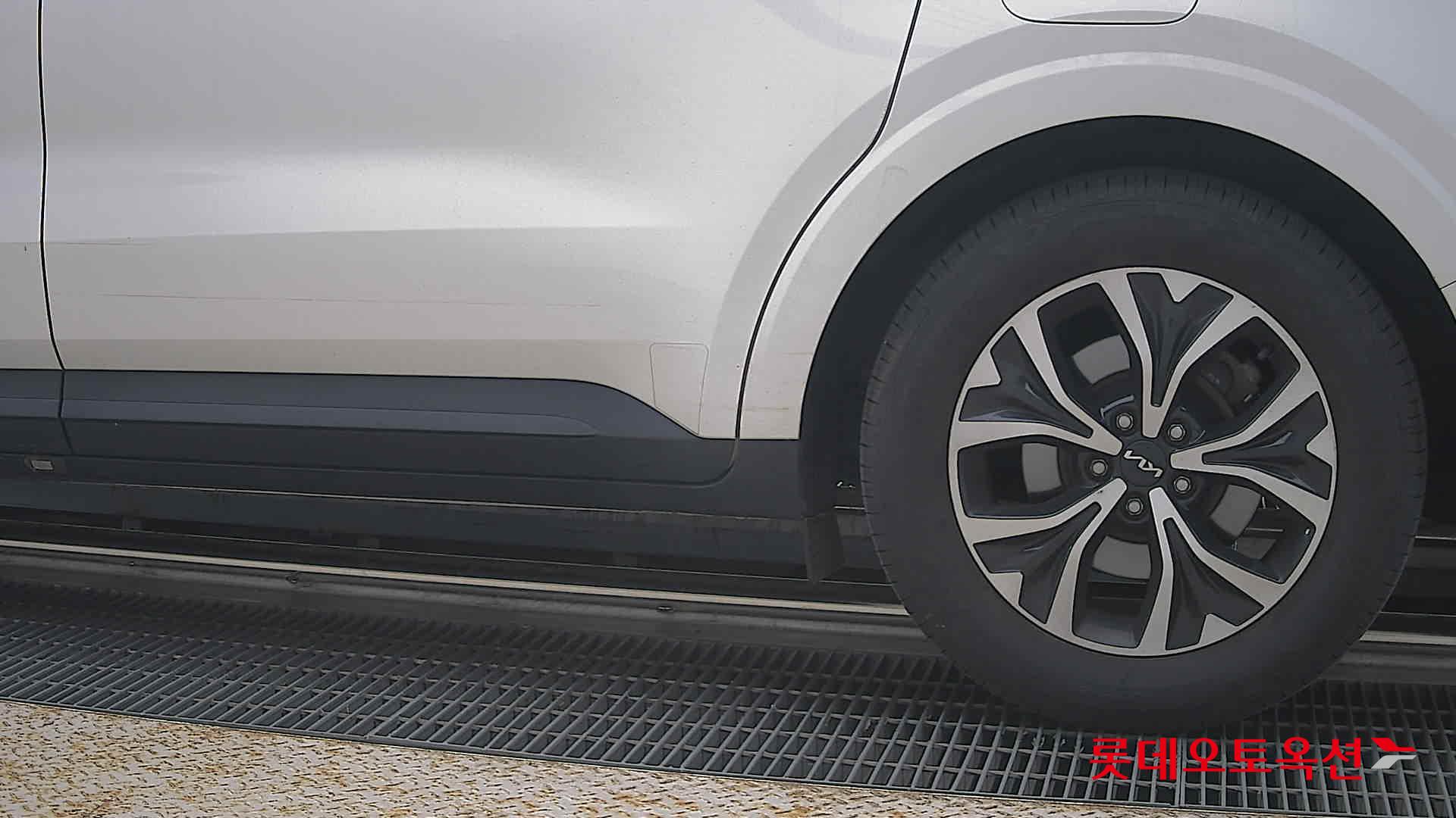 2022 - kia carnival