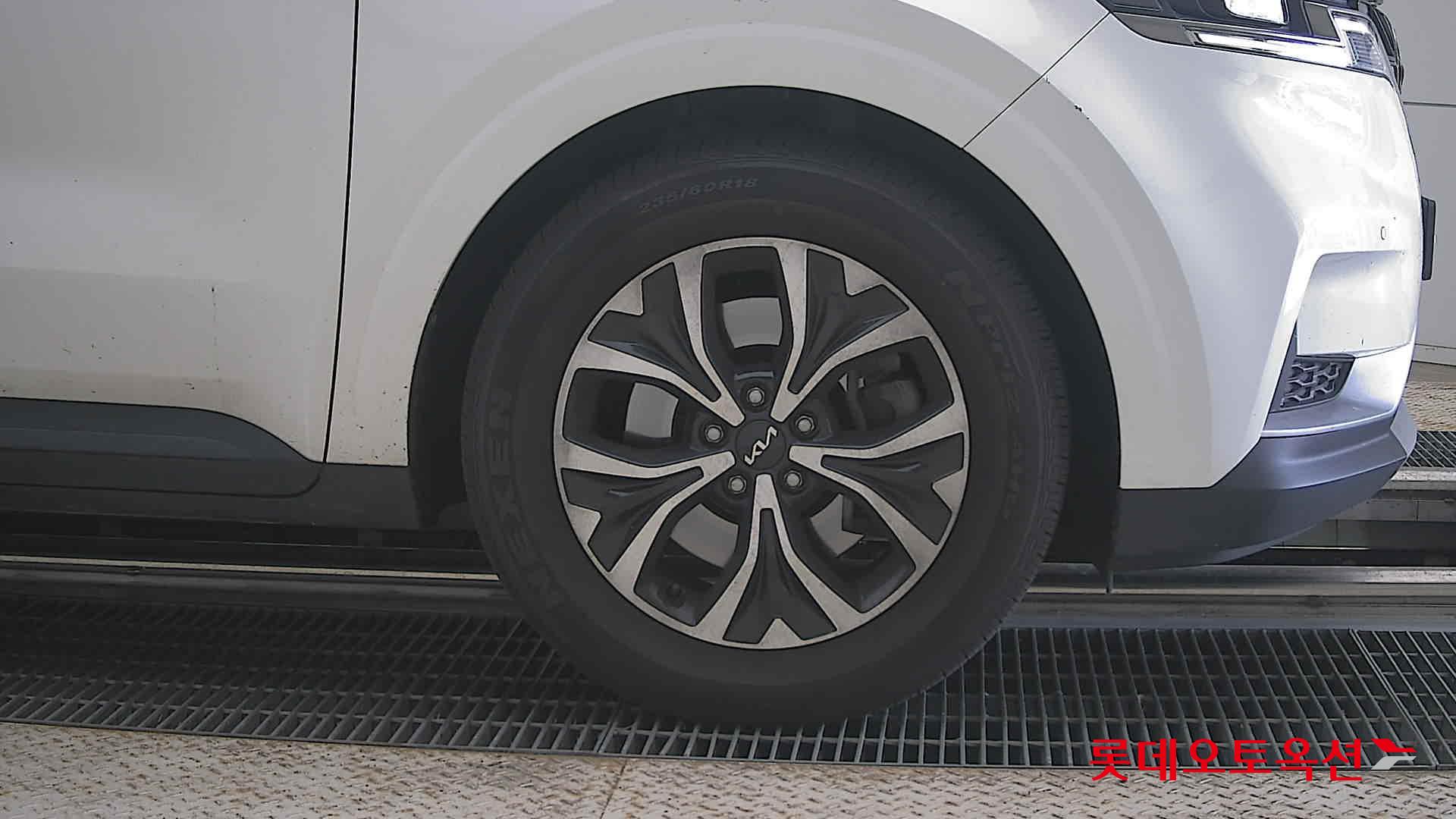 2022 - kia carnival