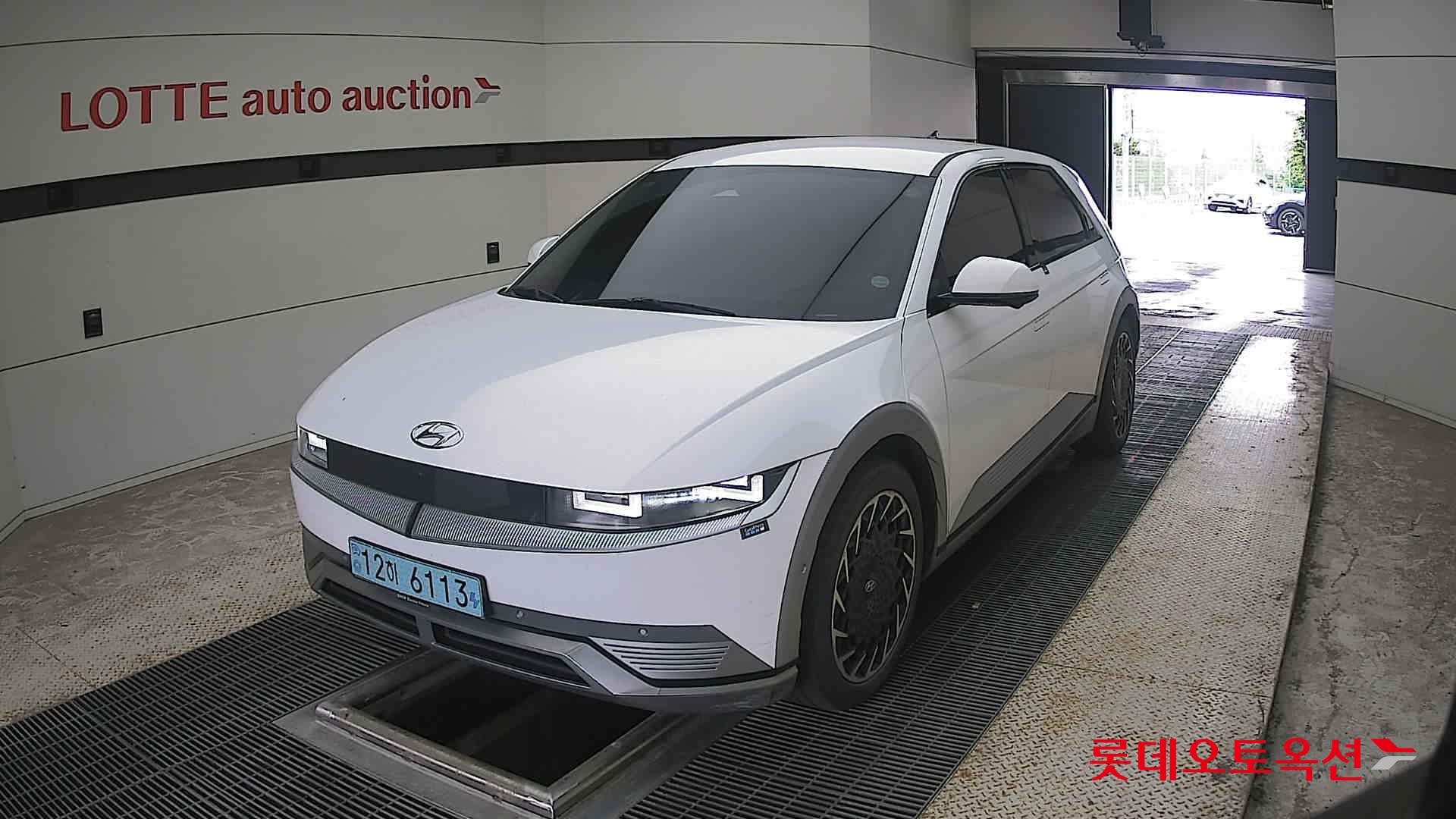 2022 - hyundai ioniq
