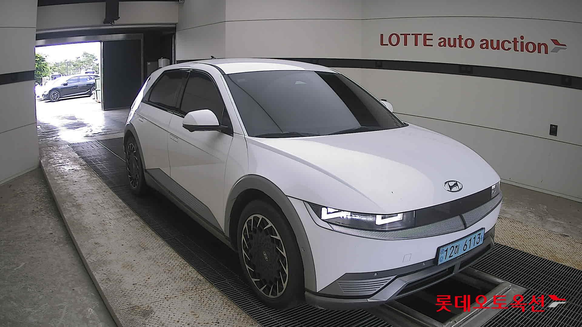 2022 - hyundai ioniq