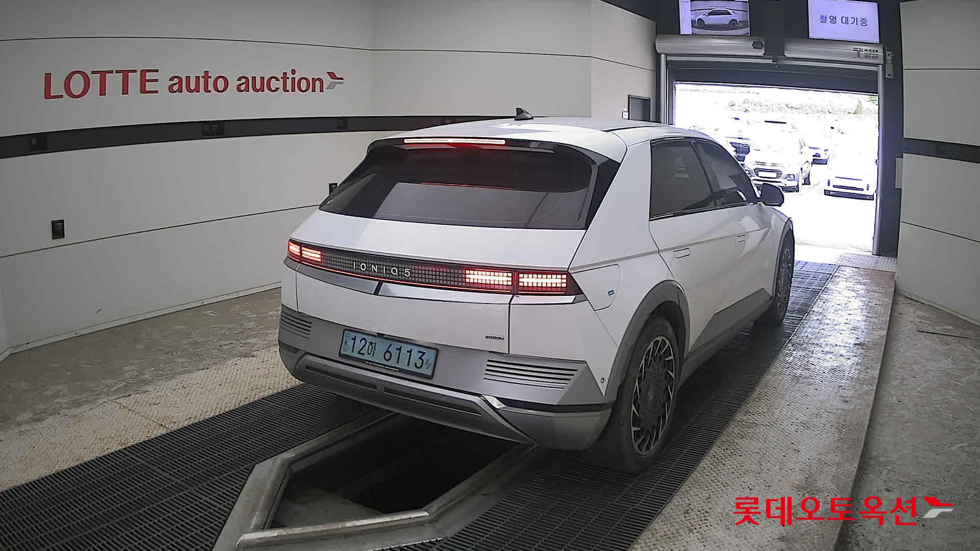 2022 - hyundai ioniq
