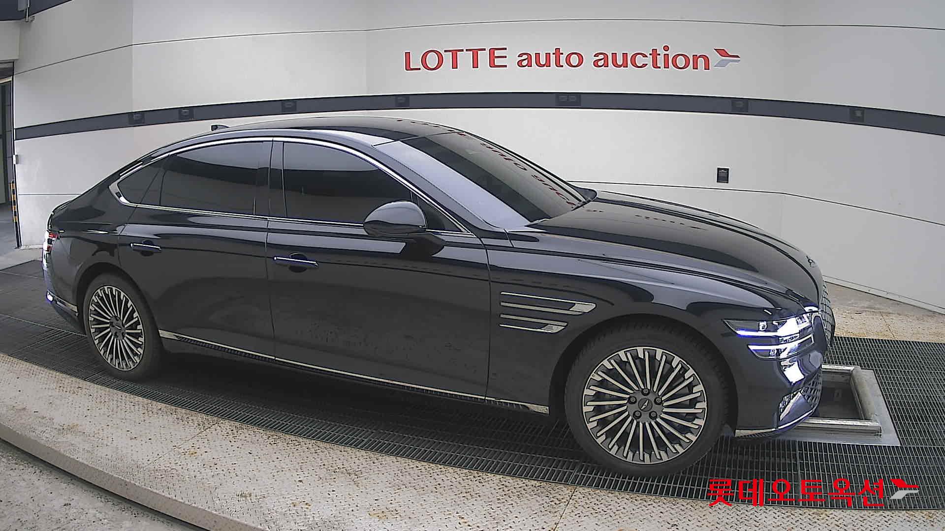 2022 - genesis g80