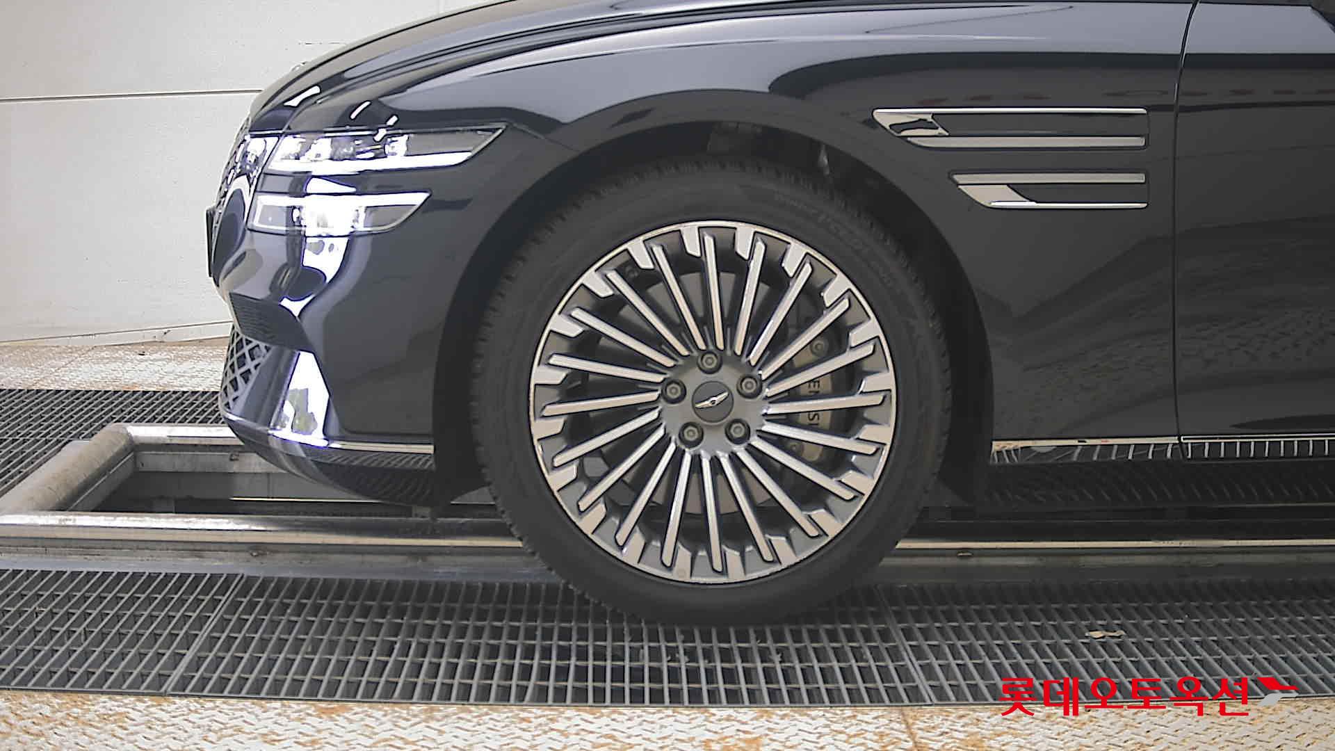 2022 - genesis g80