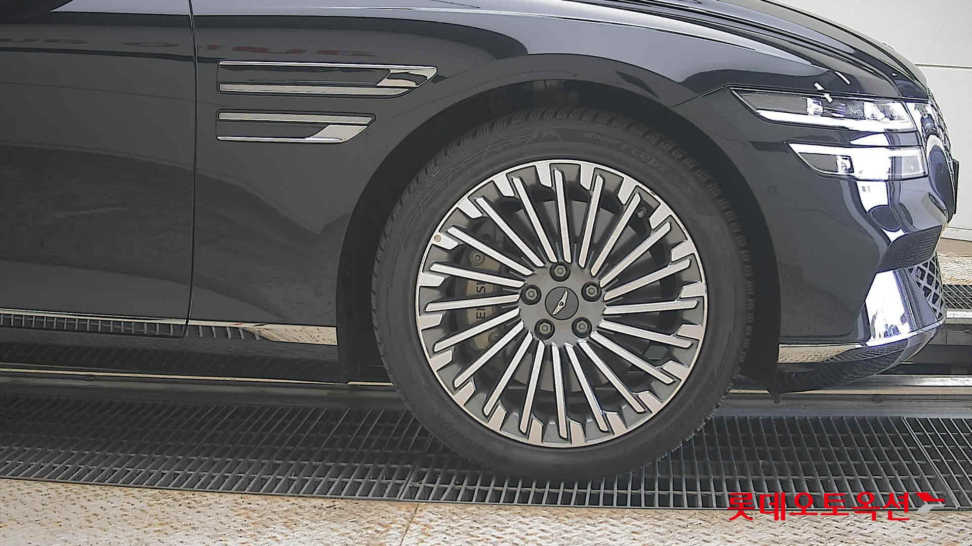 2022 - genesis g80