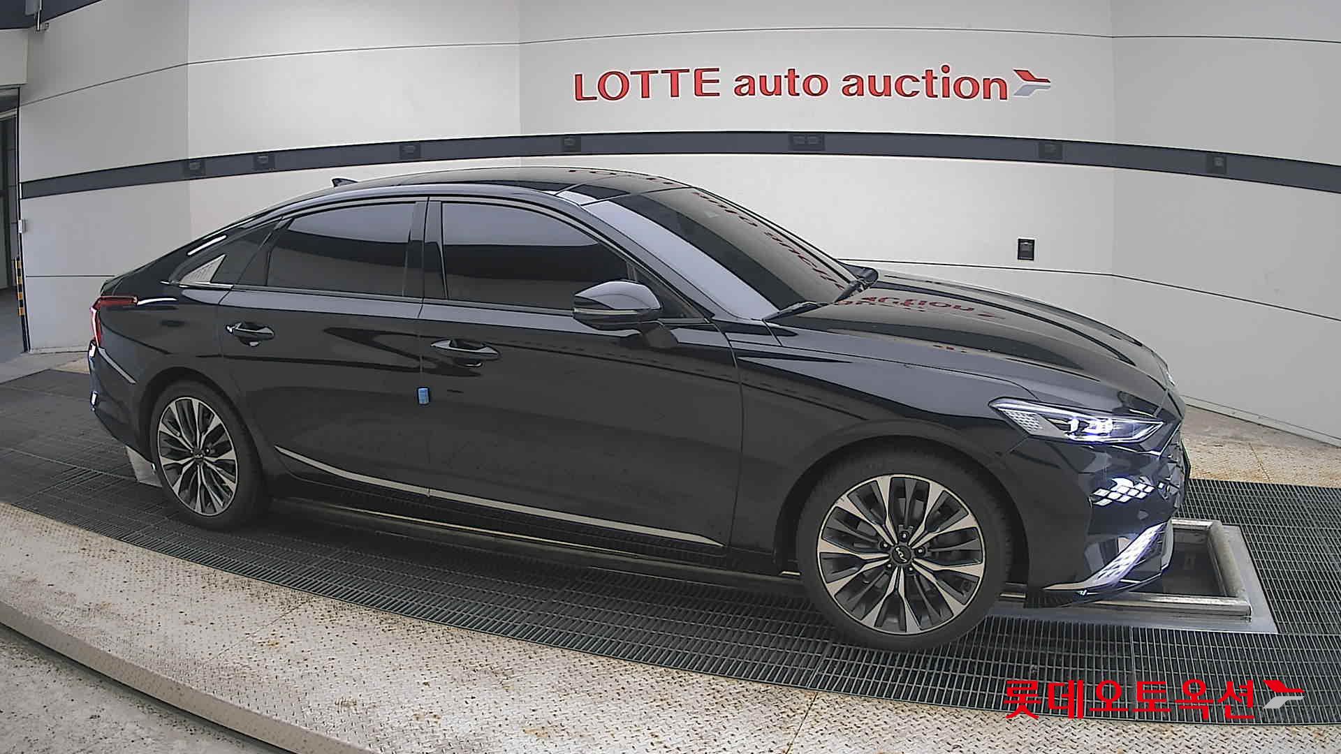 2023 - kia k8
