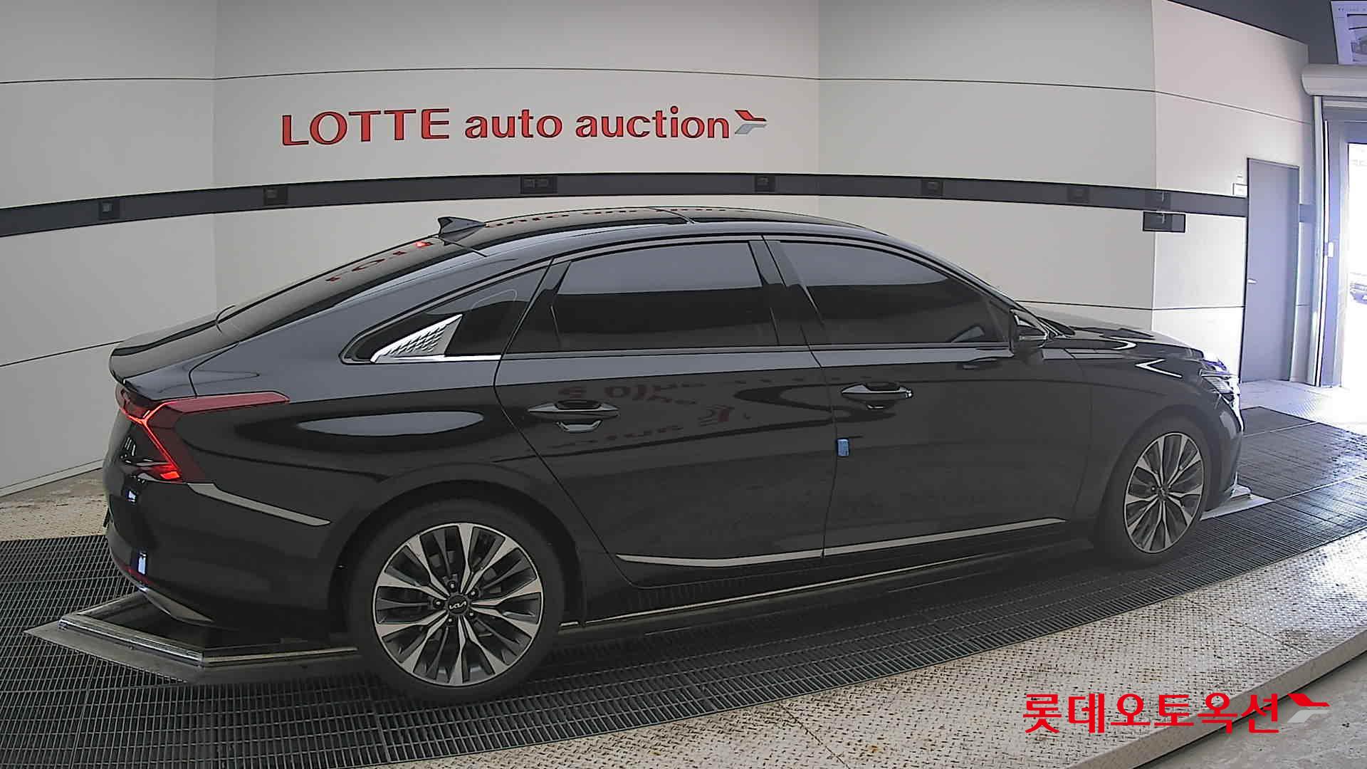 2023 - kia k8