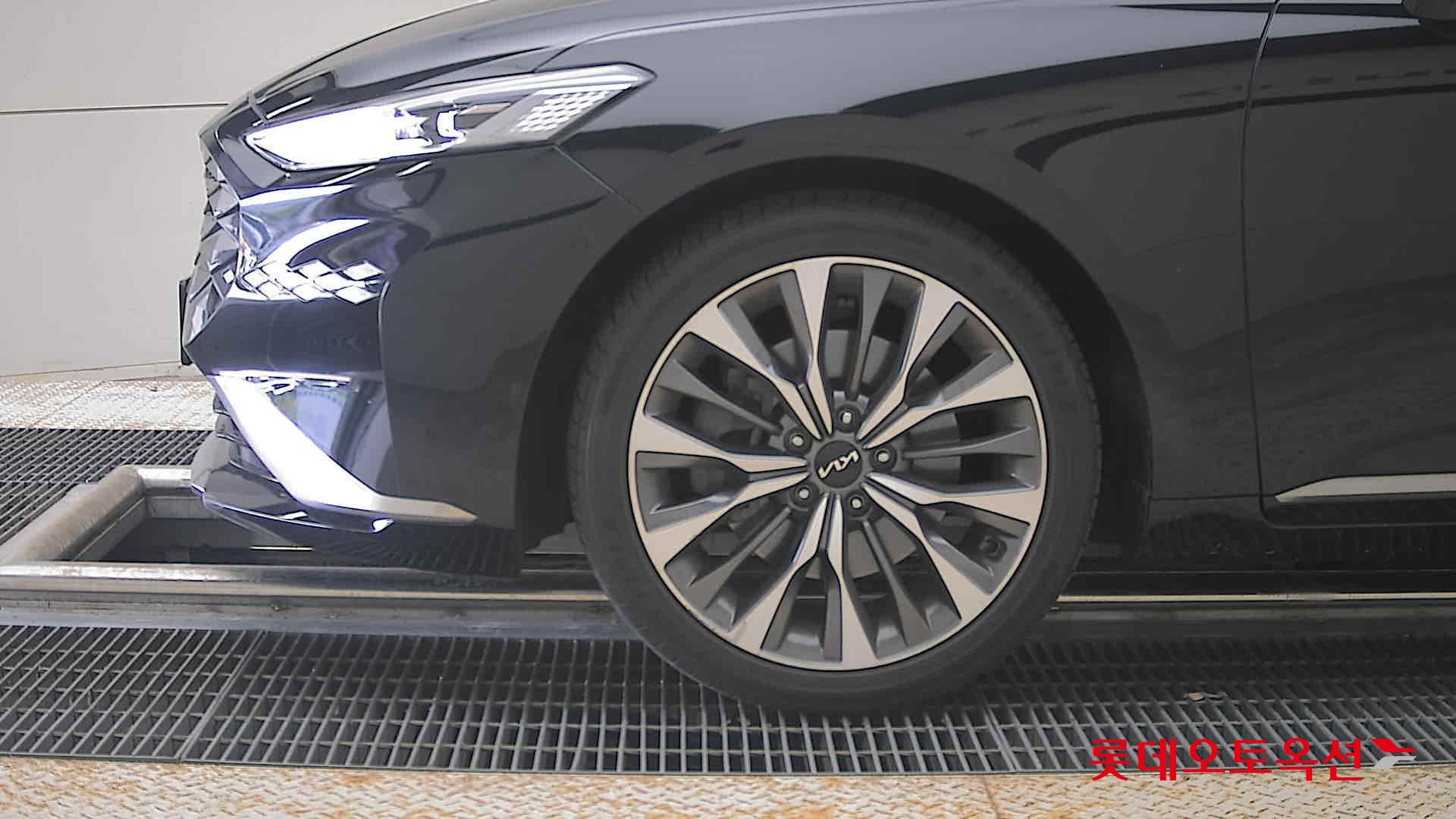 2023 - kia k8