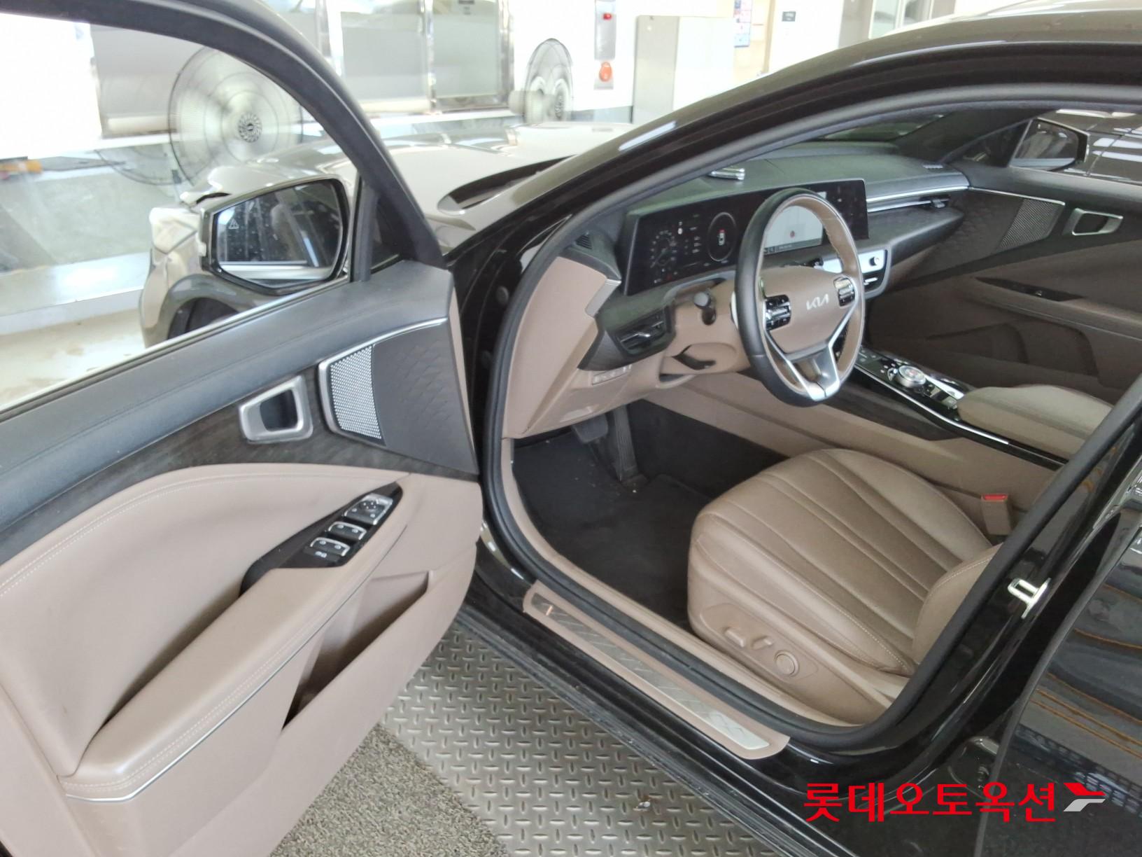 2023 - kia k8