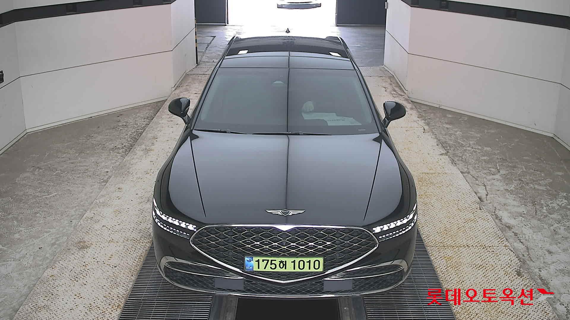 GENESIS G90 (G) WHEEL BASE
