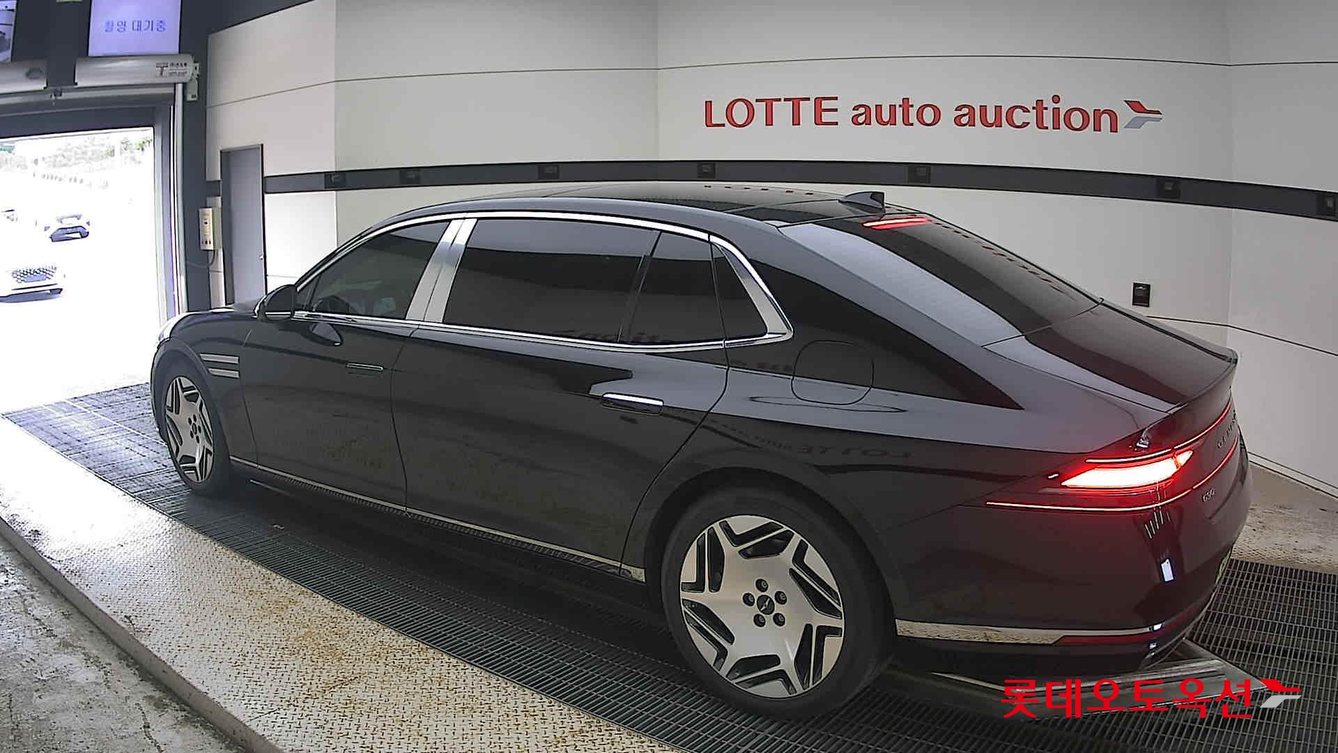 2023 - genesis g90