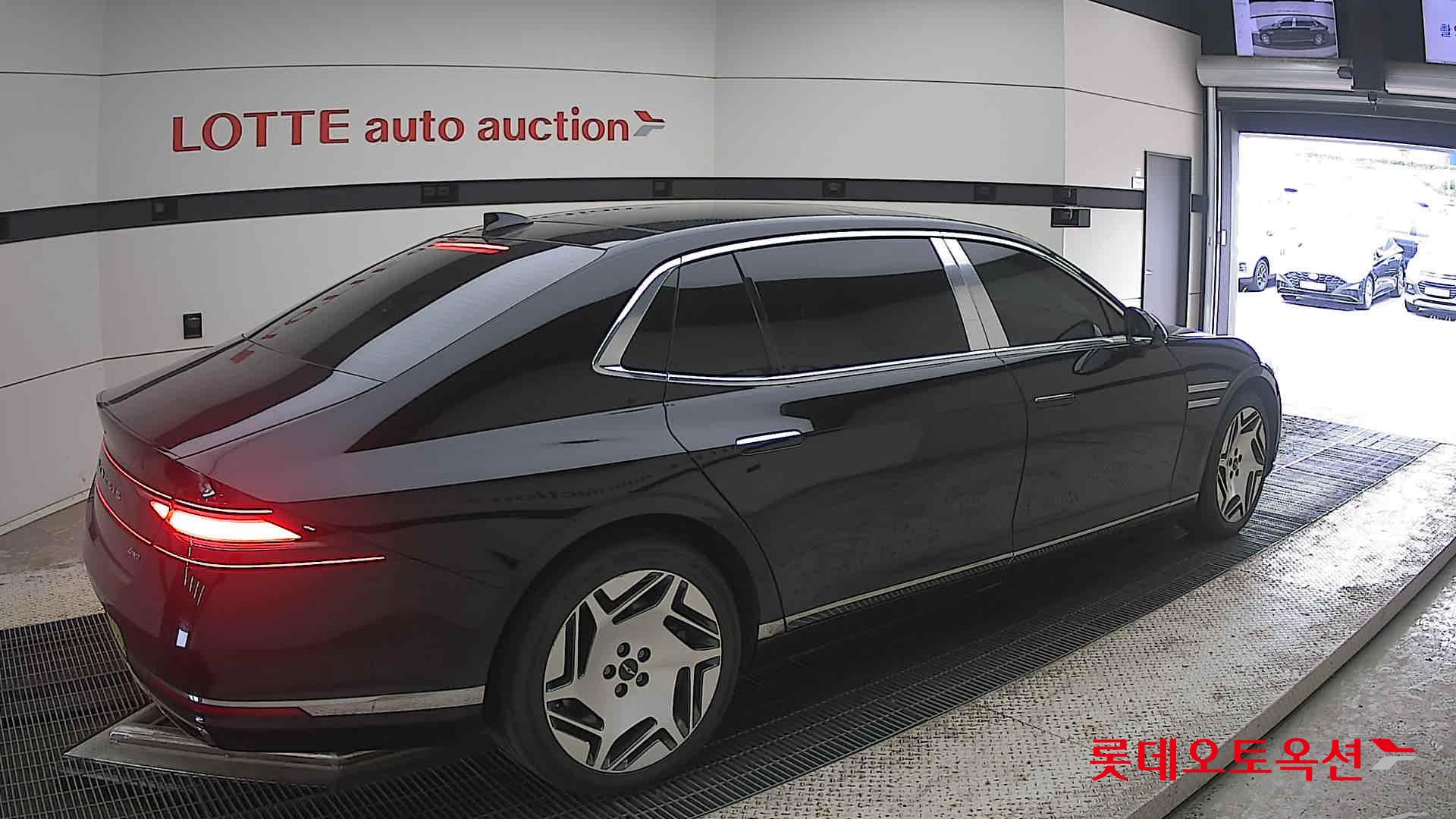 2023 - genesis g90