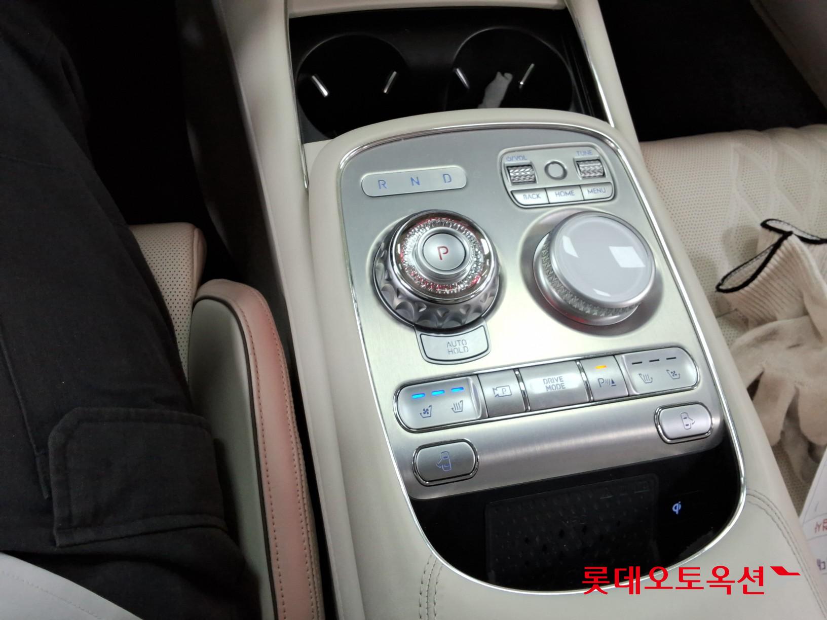 2023 - genesis g90